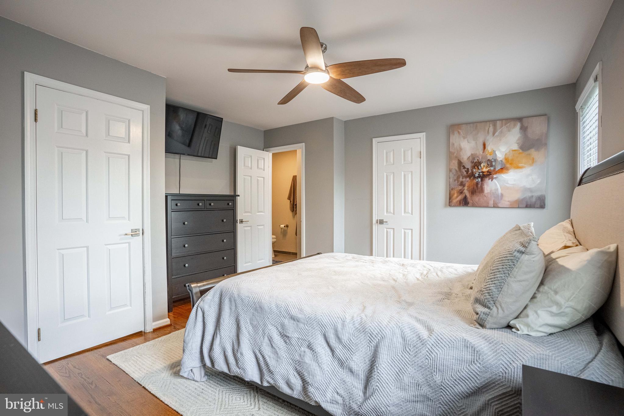 EAST FALLS - Residential