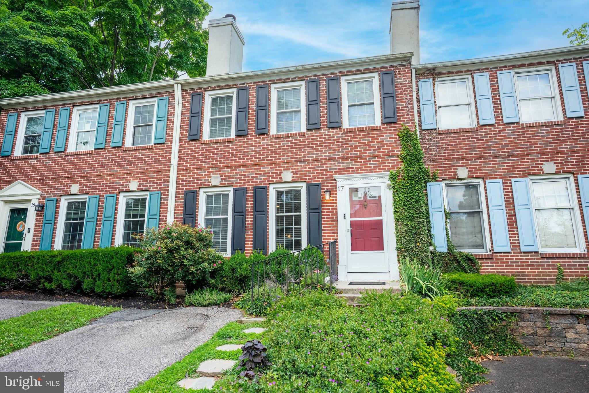 EAST FALLS - Residential