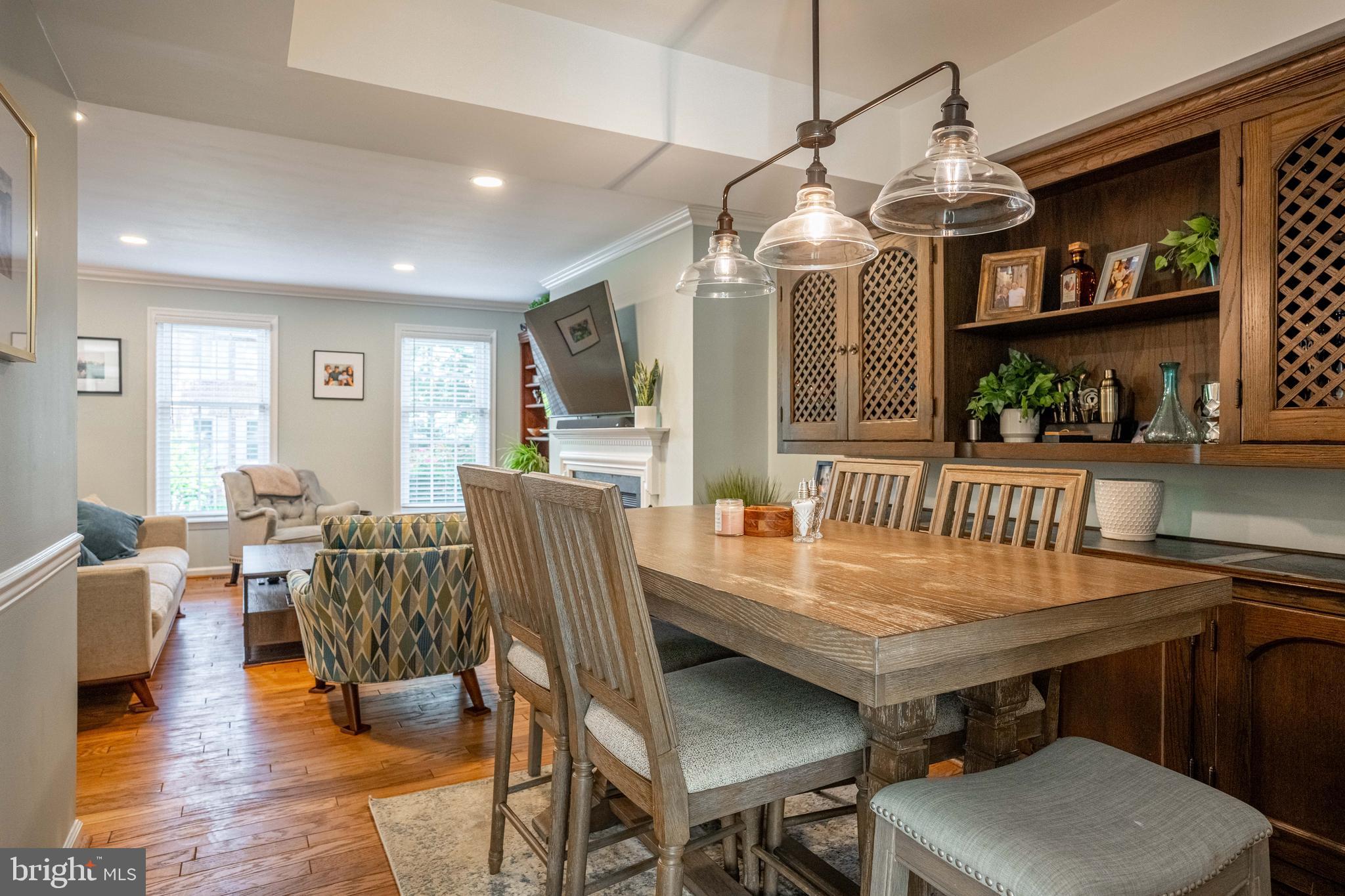 EAST FALLS - Residential