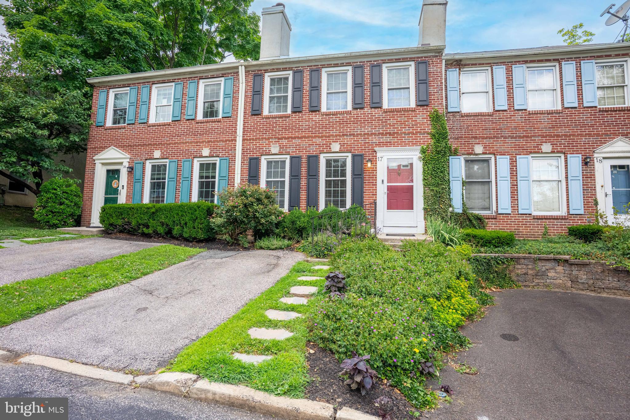 EAST FALLS - Residential