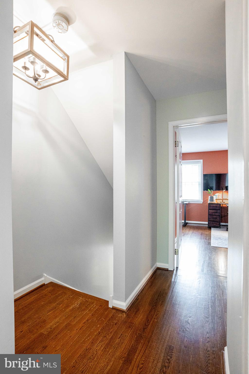 EAST FALLS - Residential