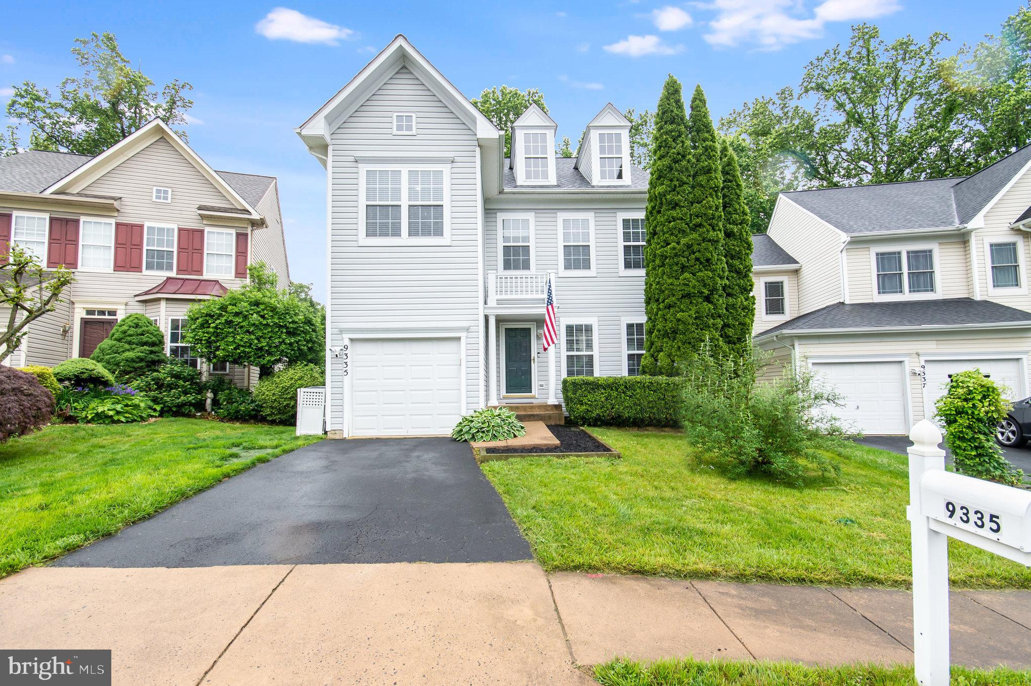 BLOOMS CROSSING - Residential