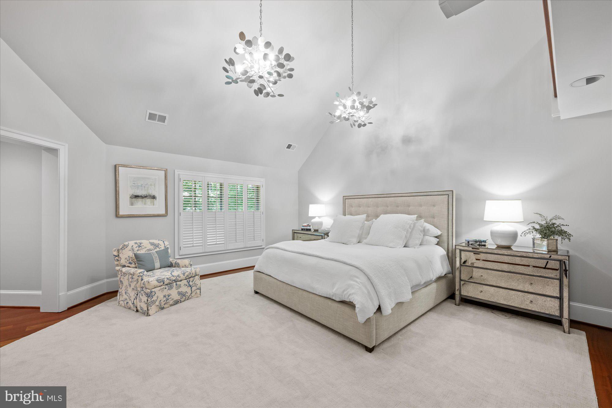 MERRY GO ROUND FARM - Residential