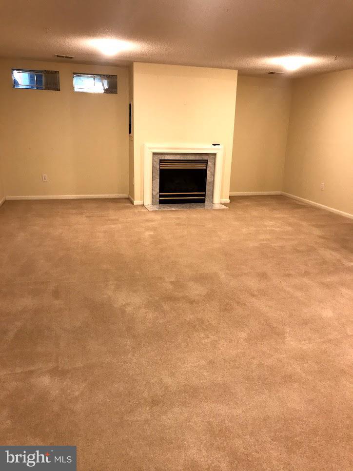 VILLAGE OF CLOPPERS MILL - Residential Lease