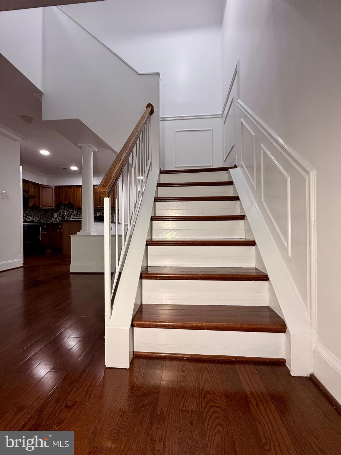 RESTON - Residential