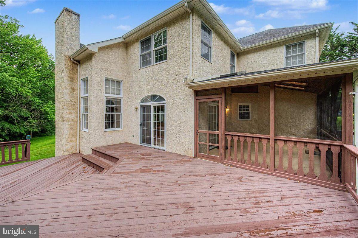 BROOKSTONE - Residential
