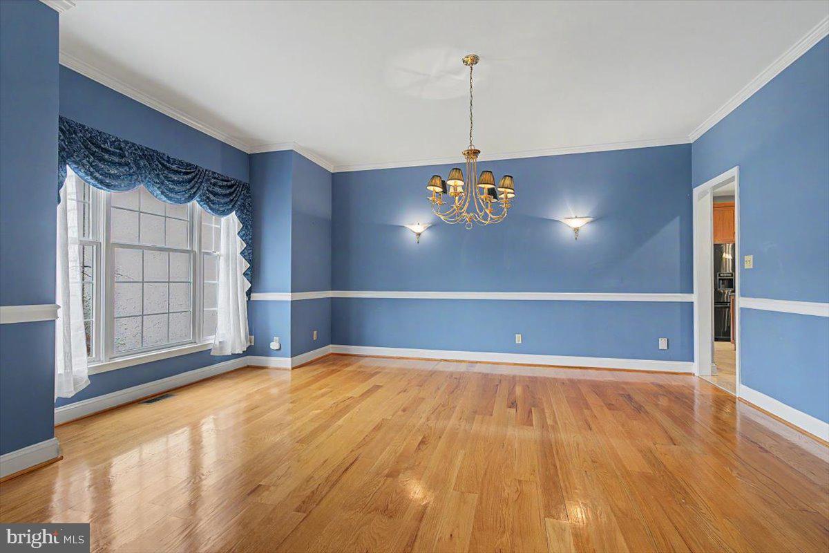 BROOKSTONE - Residential