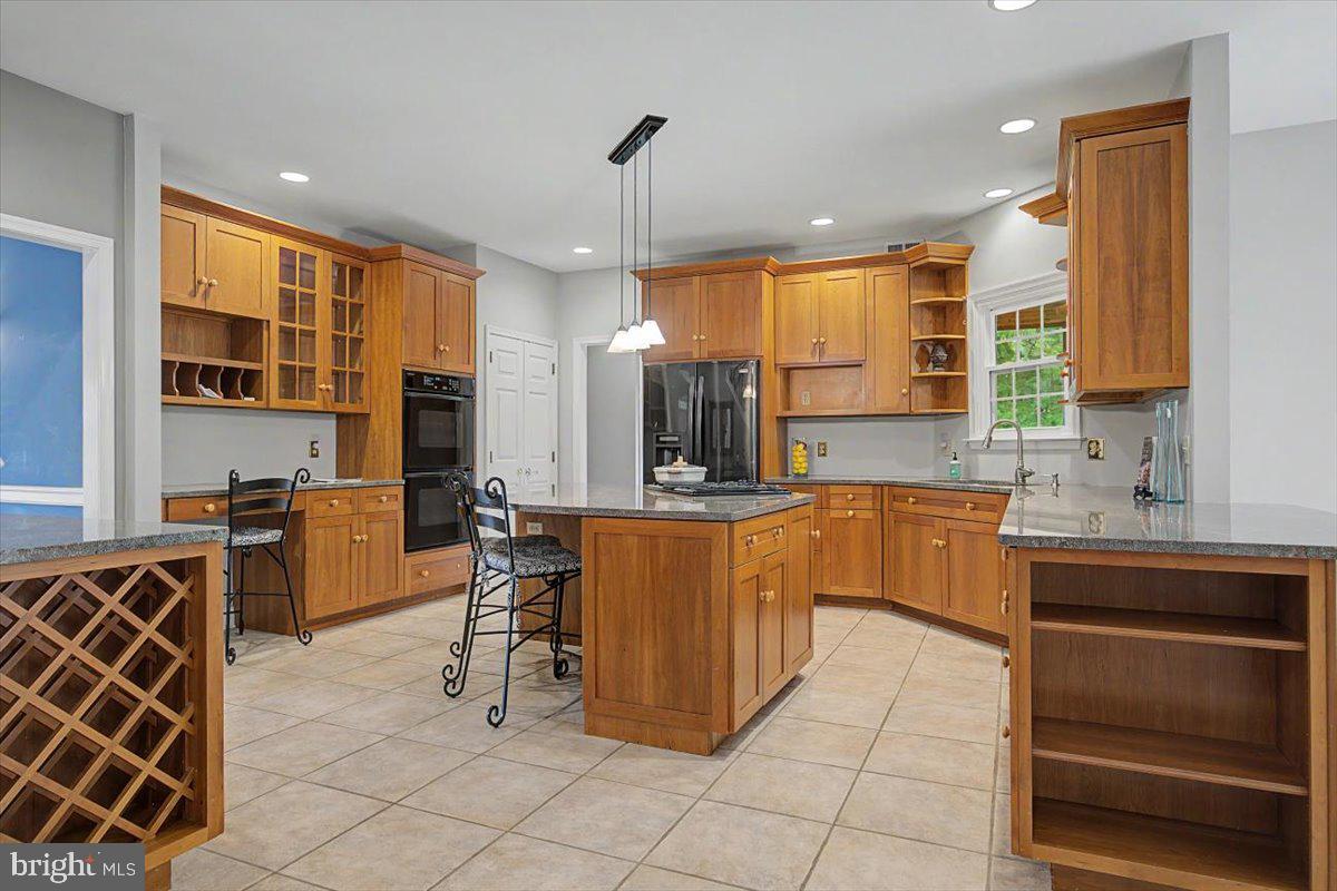 BROOKSTONE - Residential