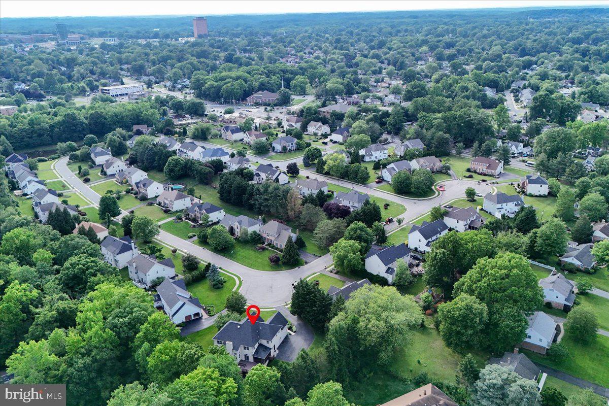 BROOKSTONE - Residential