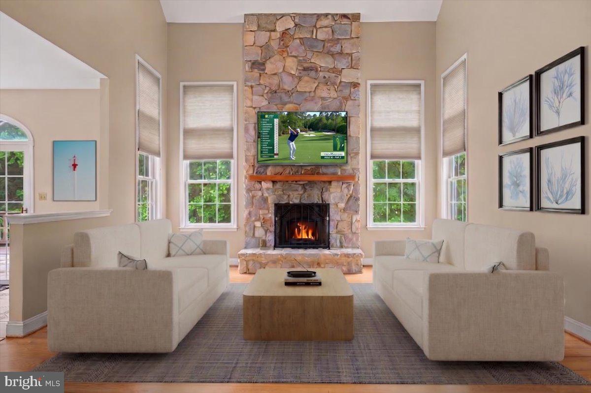BROOKSTONE - Residential