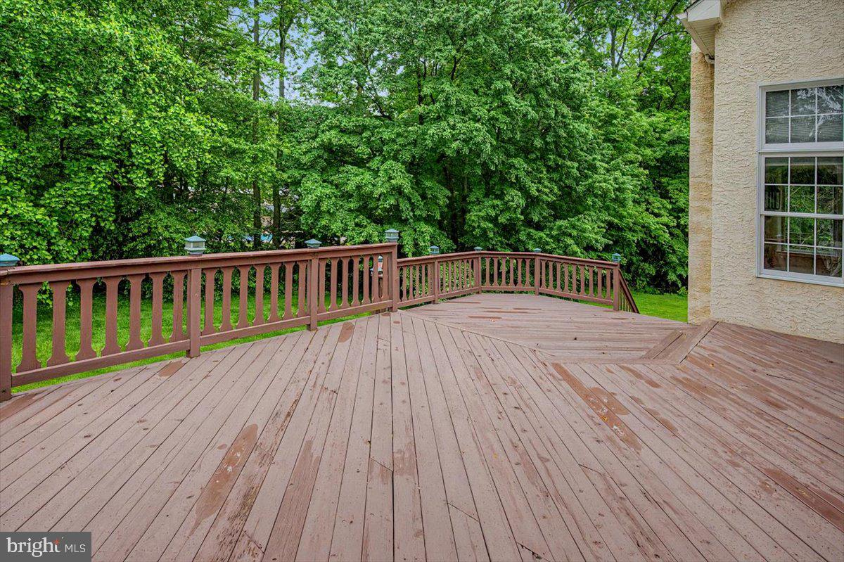 BROOKSTONE - Residential