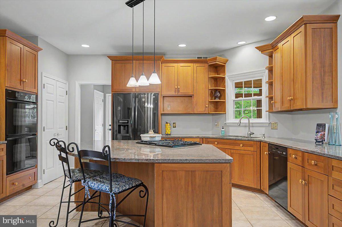 BROOKSTONE - Residential