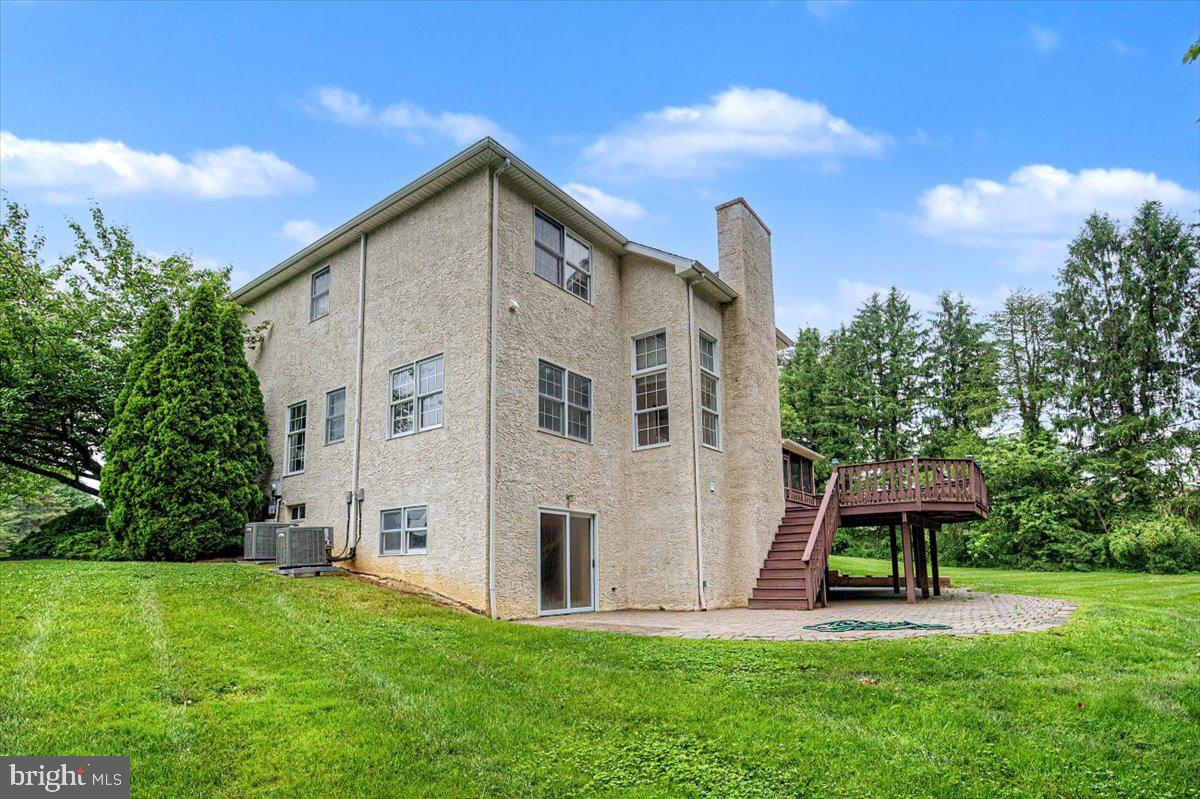 BROOKSTONE - Residential
