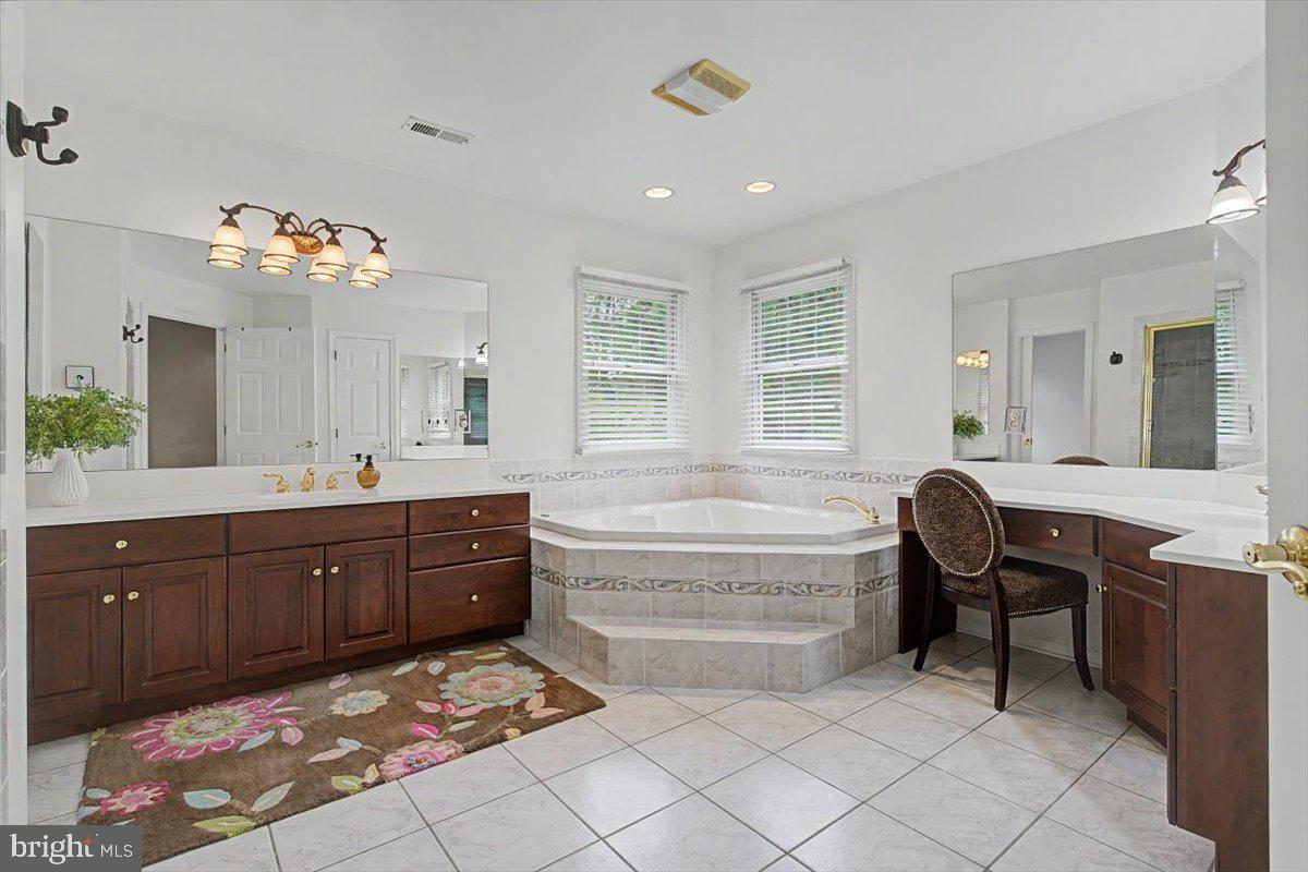 BROOKSTONE - Residential