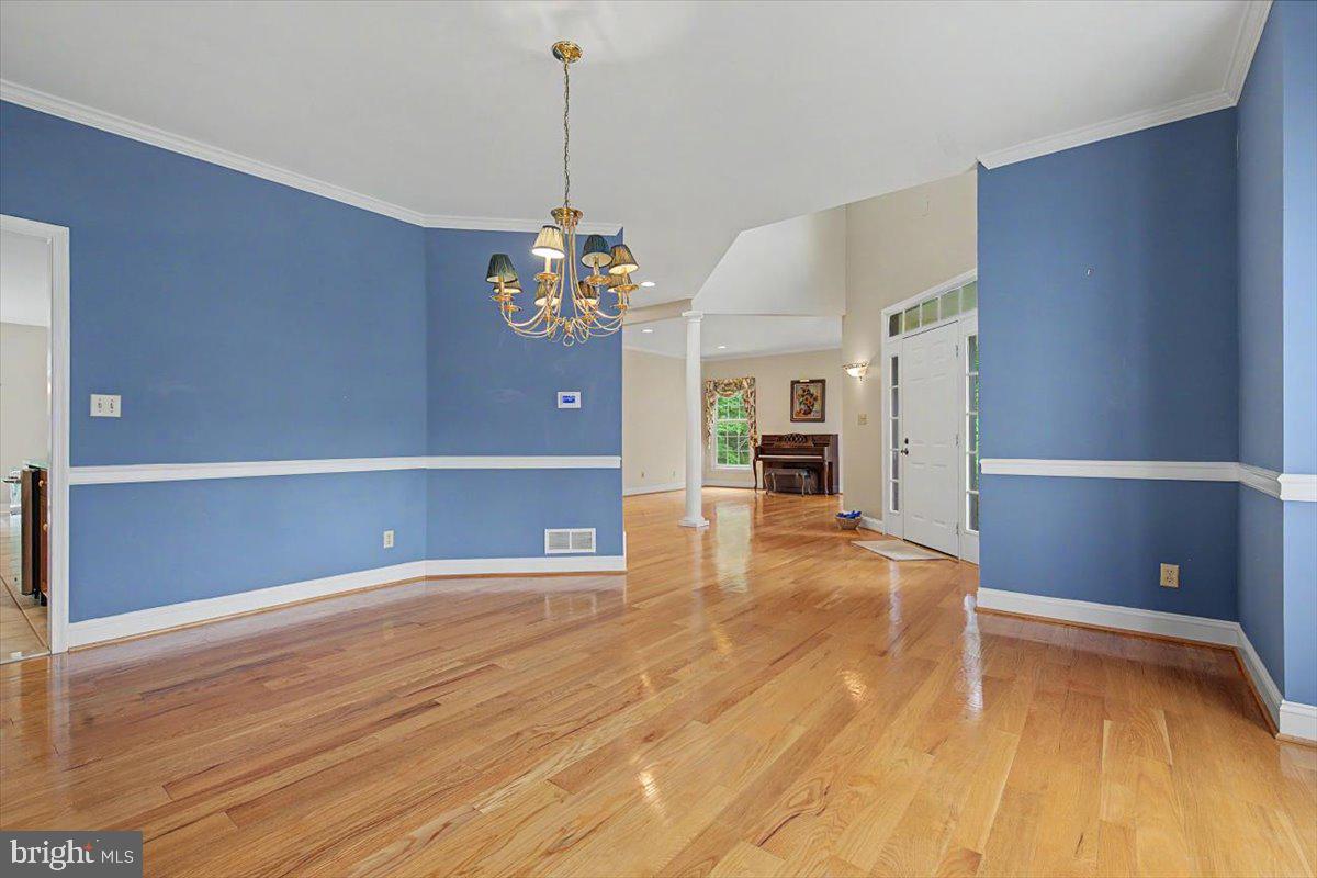 BROOKSTONE - Residential