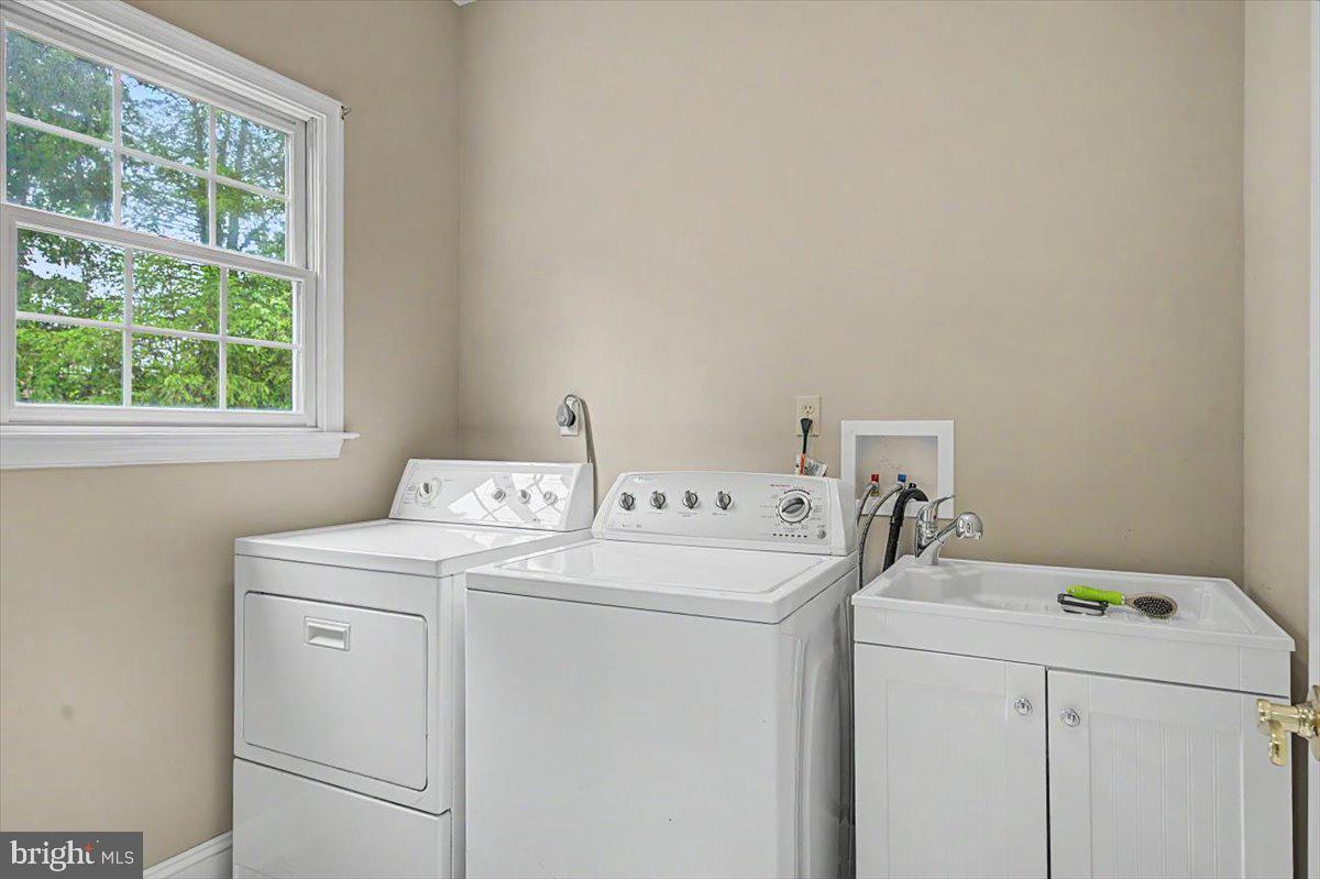 BROOKSTONE - Residential
