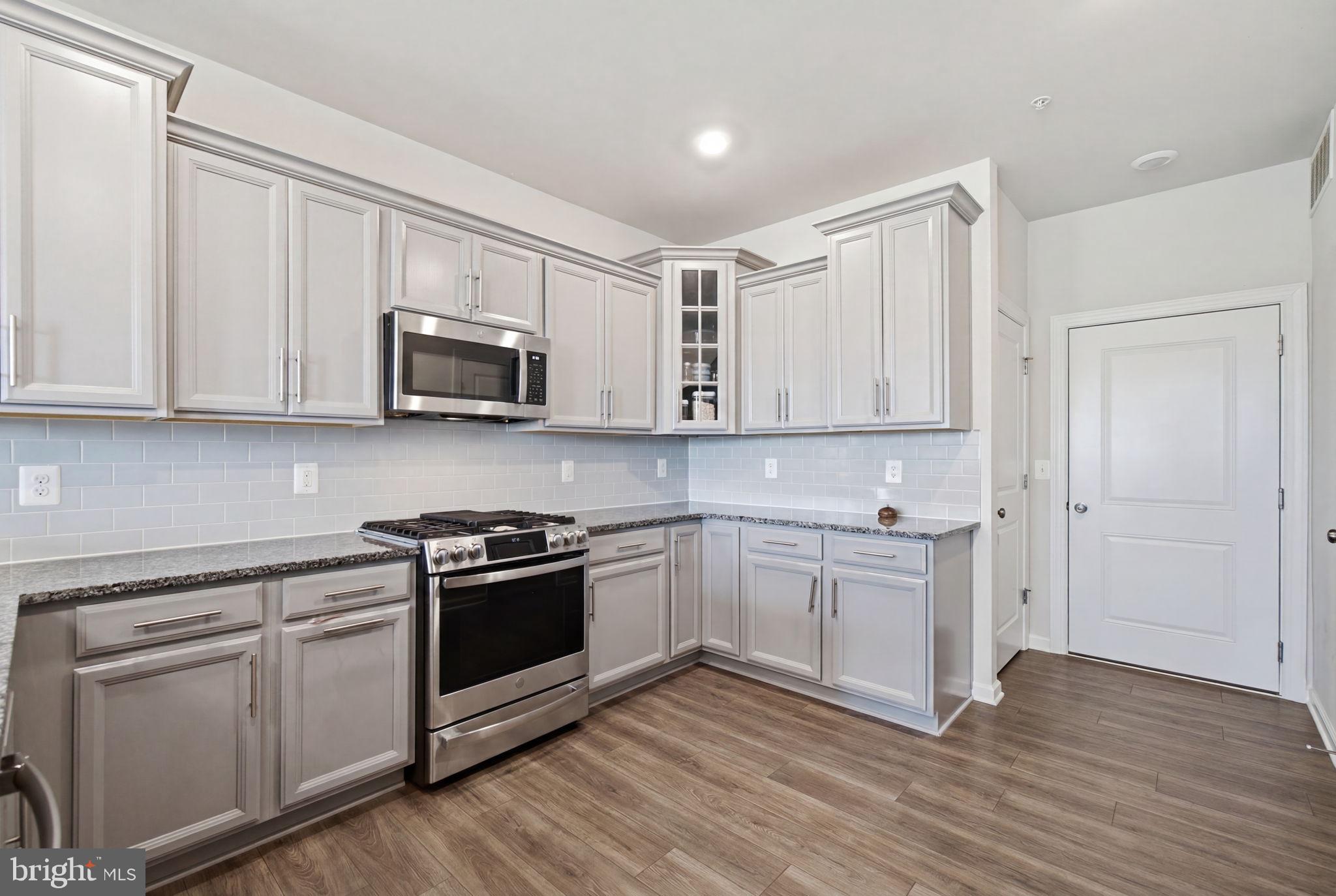 WESTVIEW SOUTH - Residential
