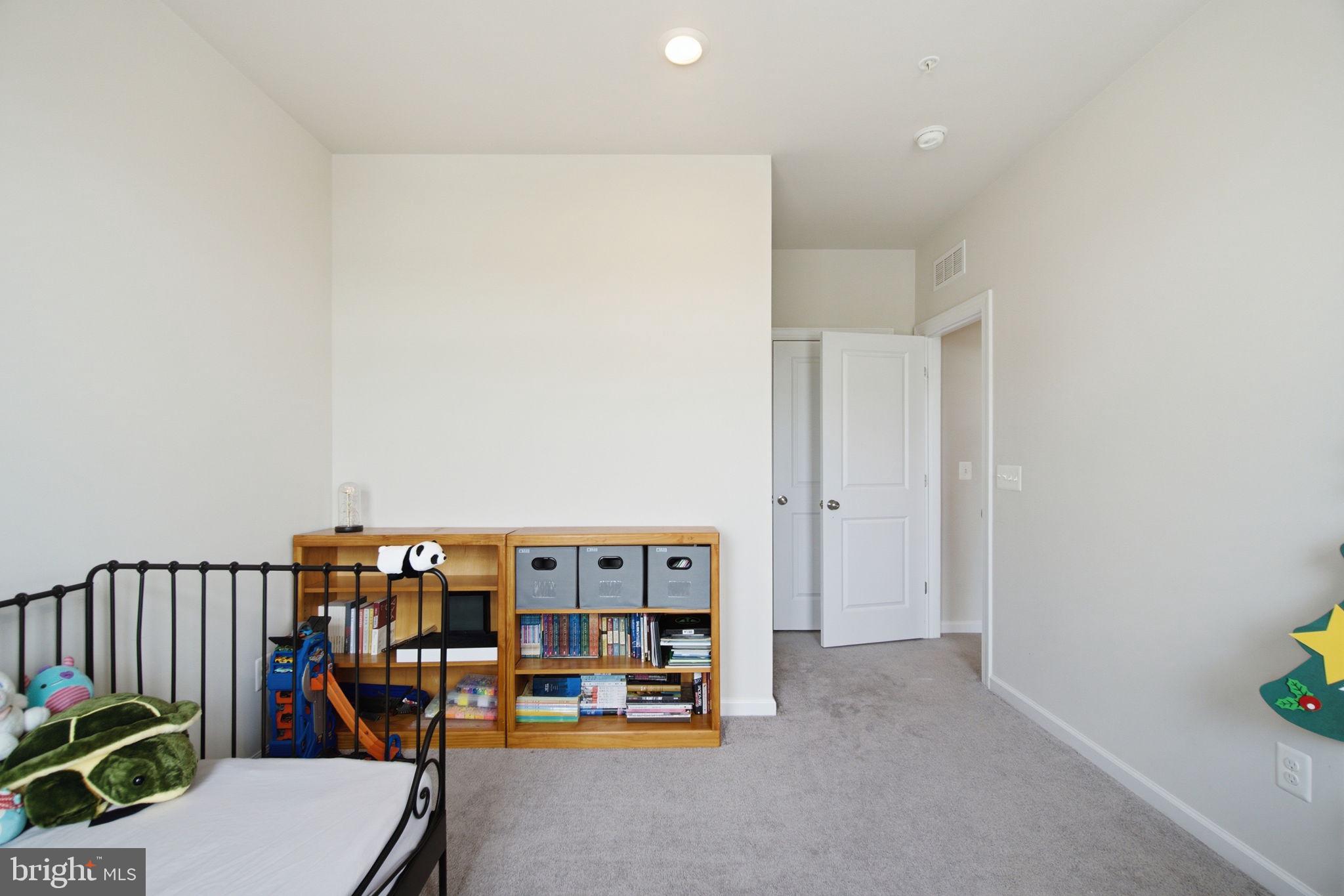 WESTVIEW SOUTH - Residential