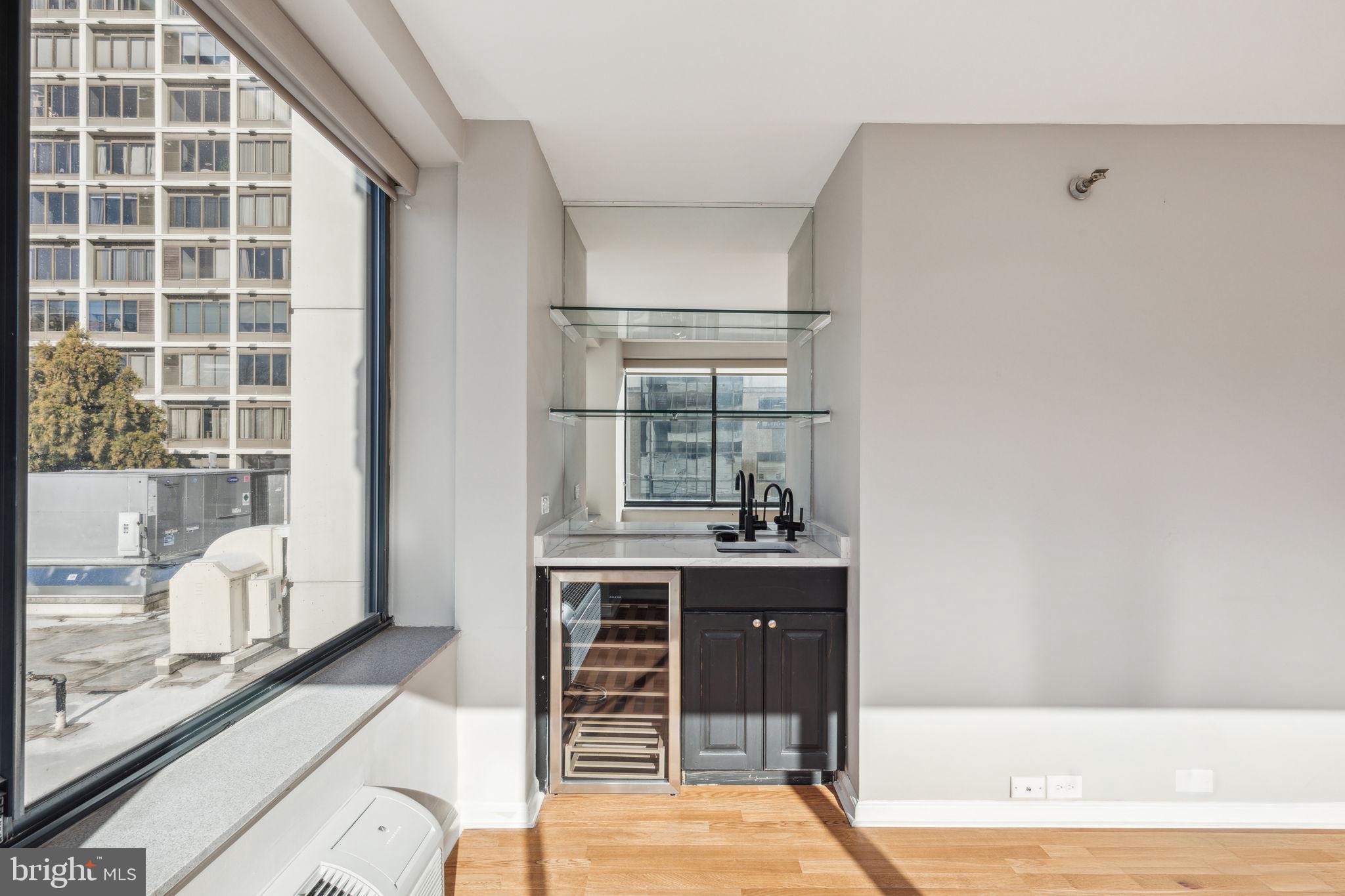 ART MUSEUM AREA - Residential