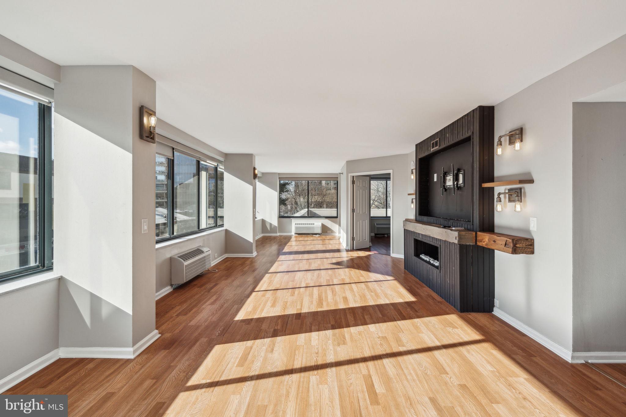 ART MUSEUM AREA - Residential
