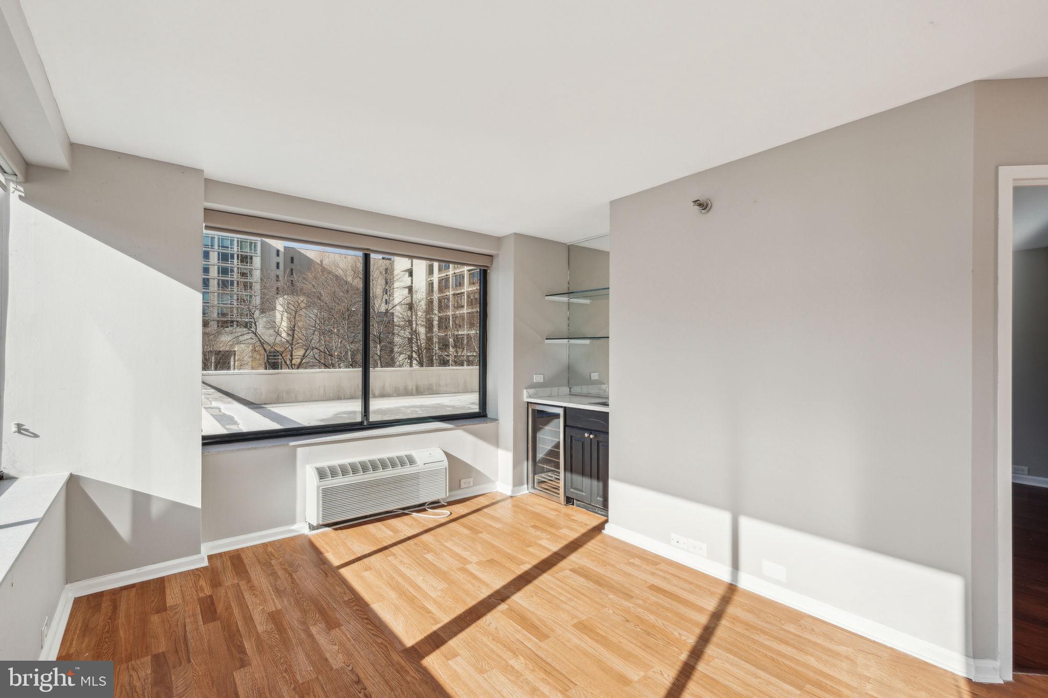 ART MUSEUM AREA - Residential