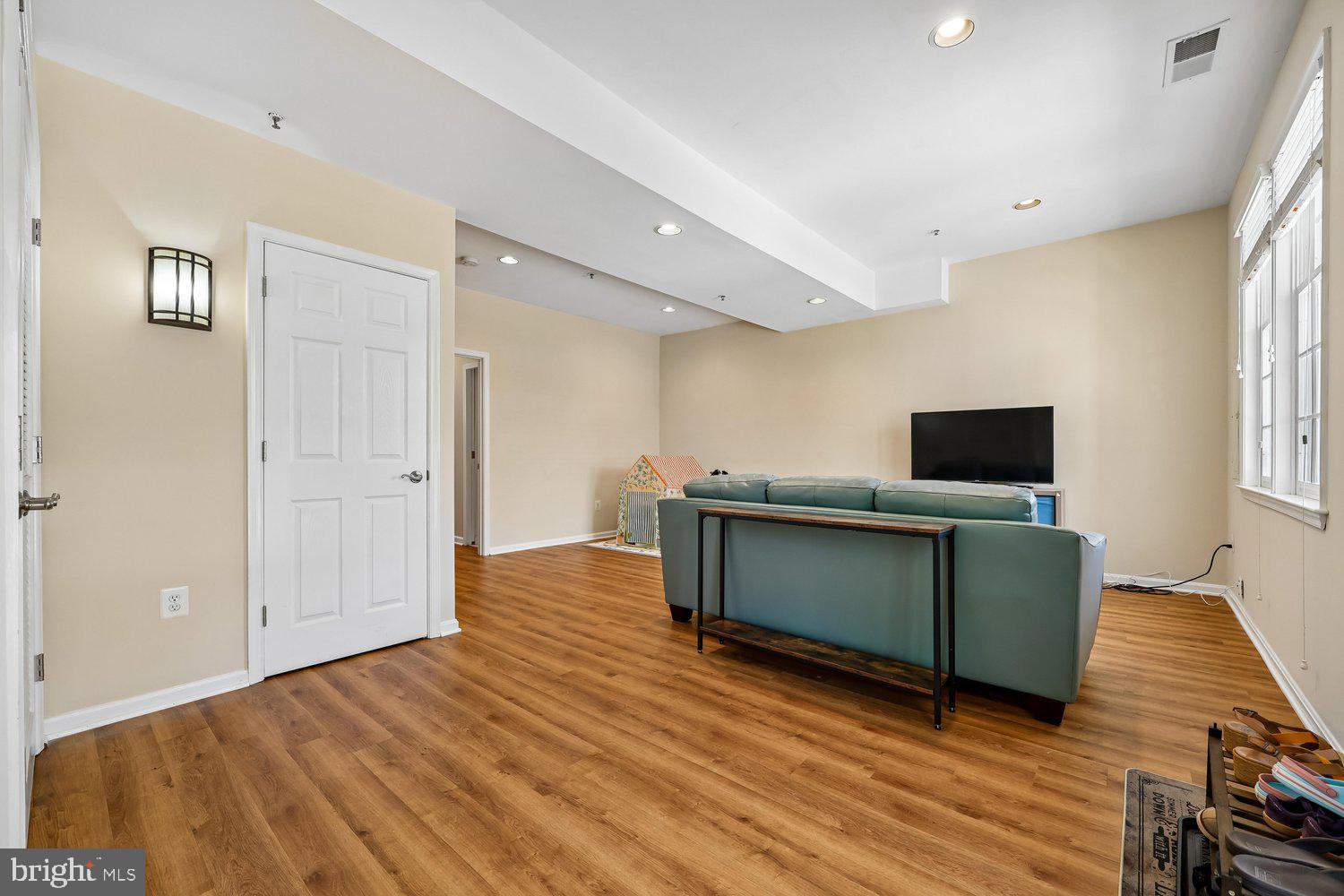 KENTLANDS - Residential