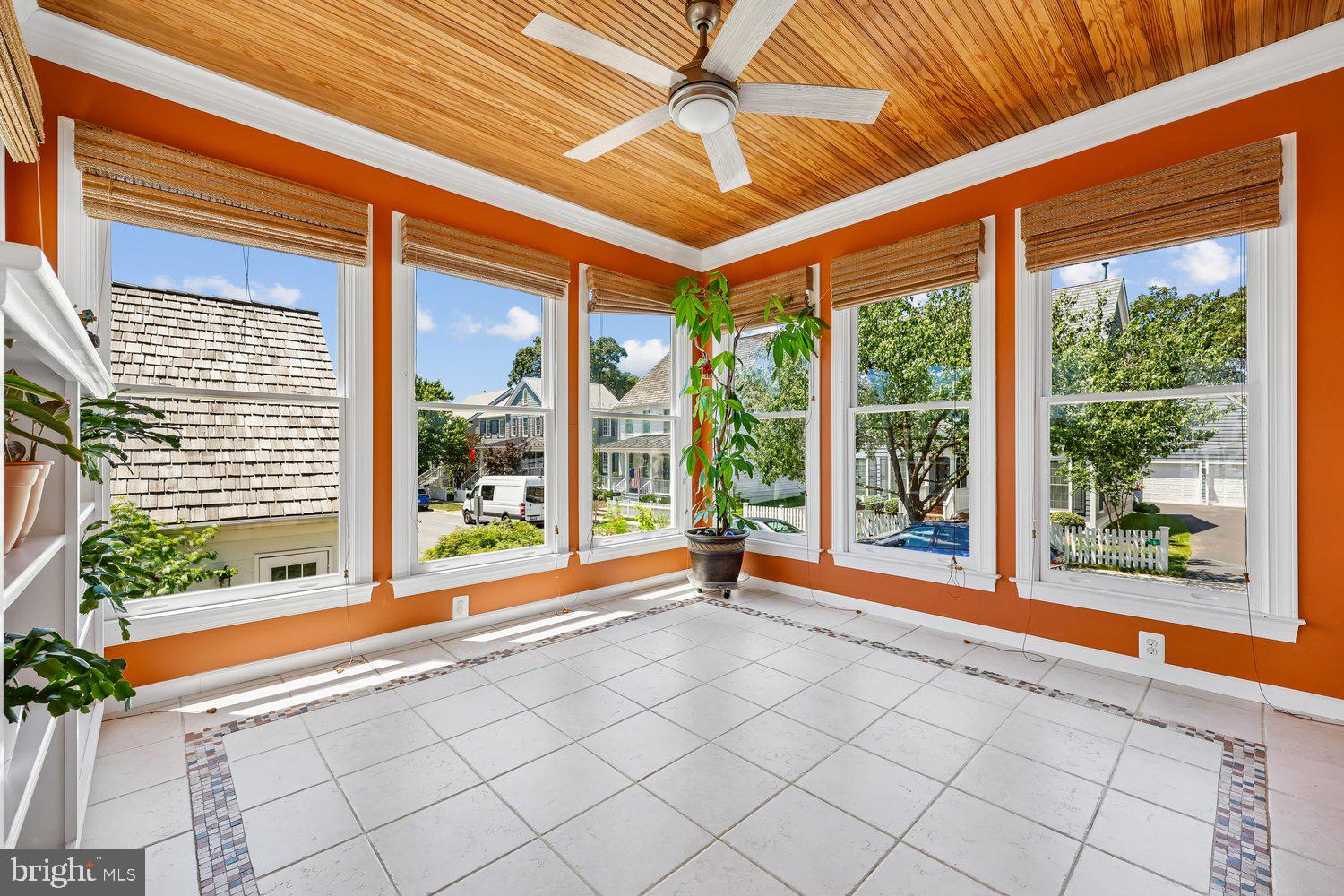 KENTLANDS - Residential