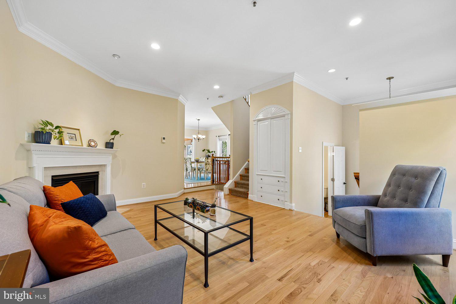 KENTLANDS - Residential