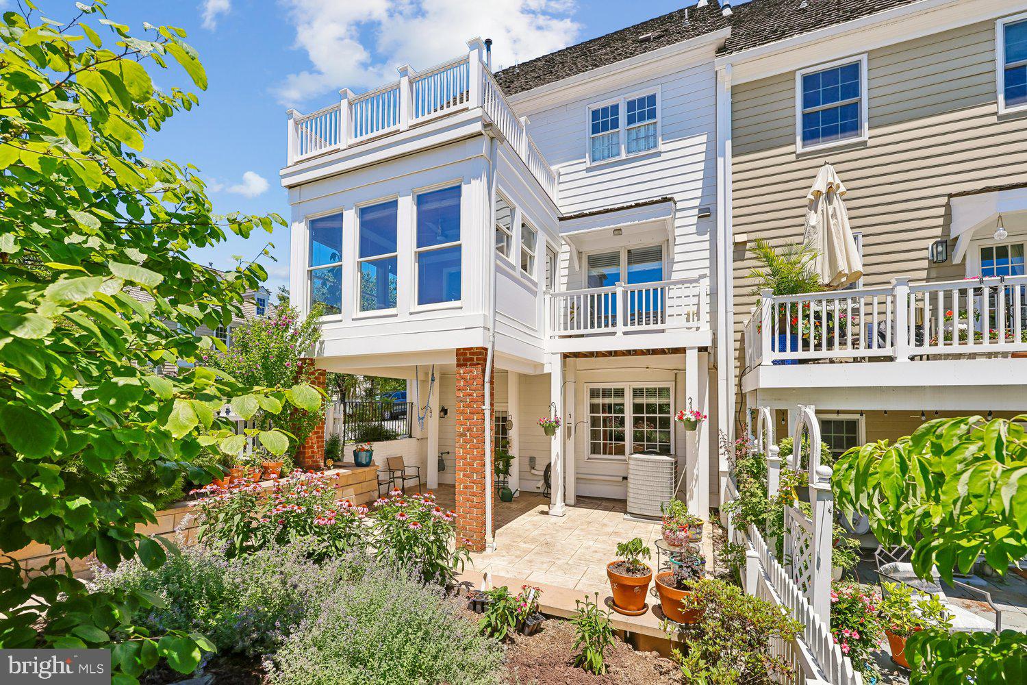 KENTLANDS - Residential
