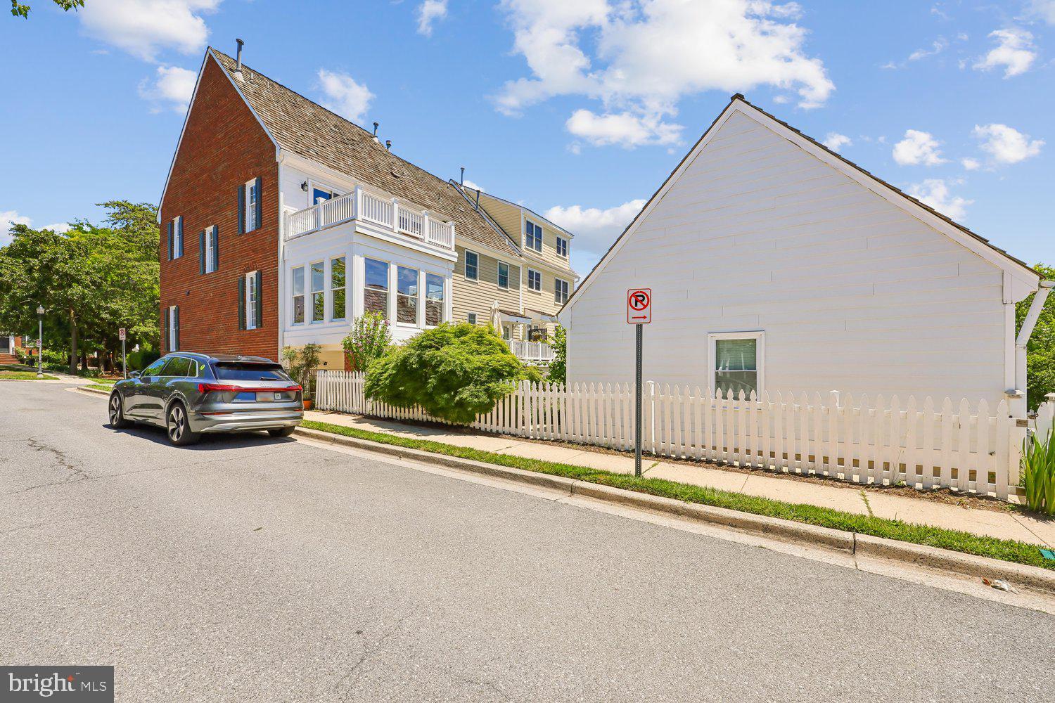 KENTLANDS - Residential