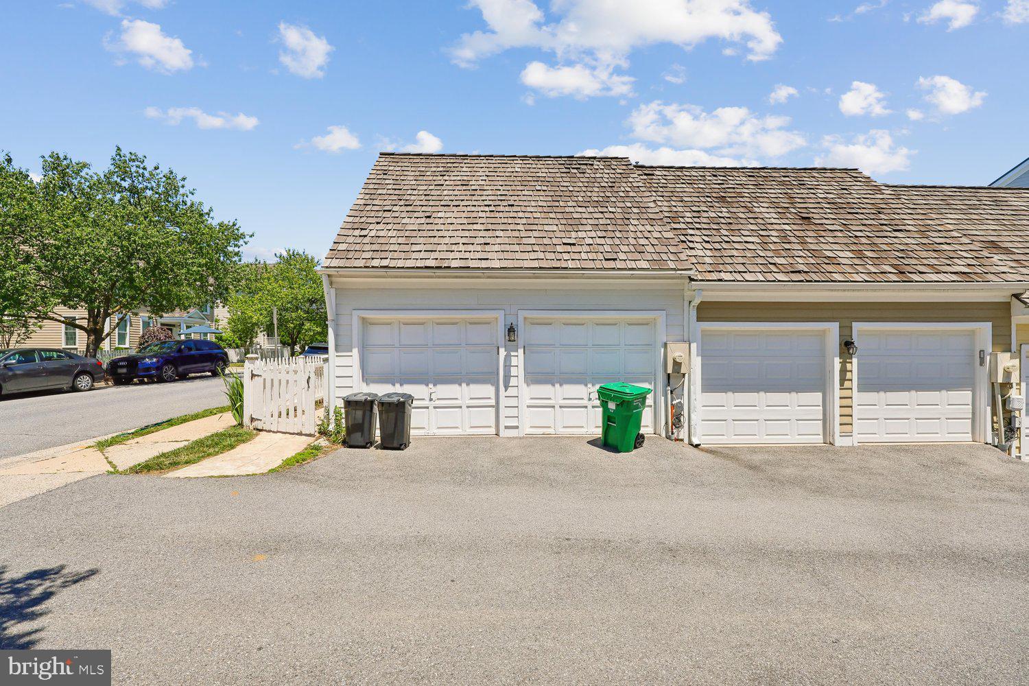 KENTLANDS - Residential