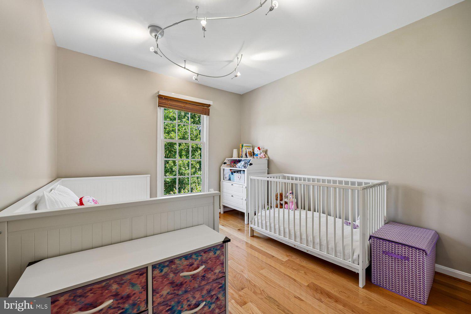KENTLANDS - Residential