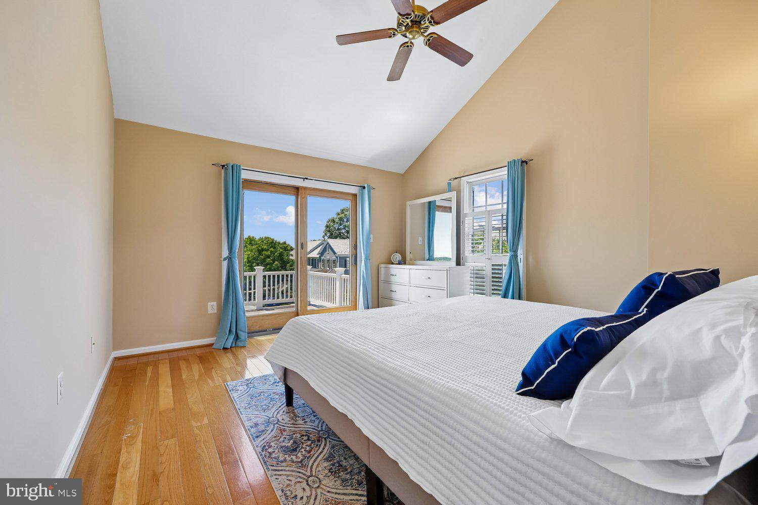 KENTLANDS - Residential