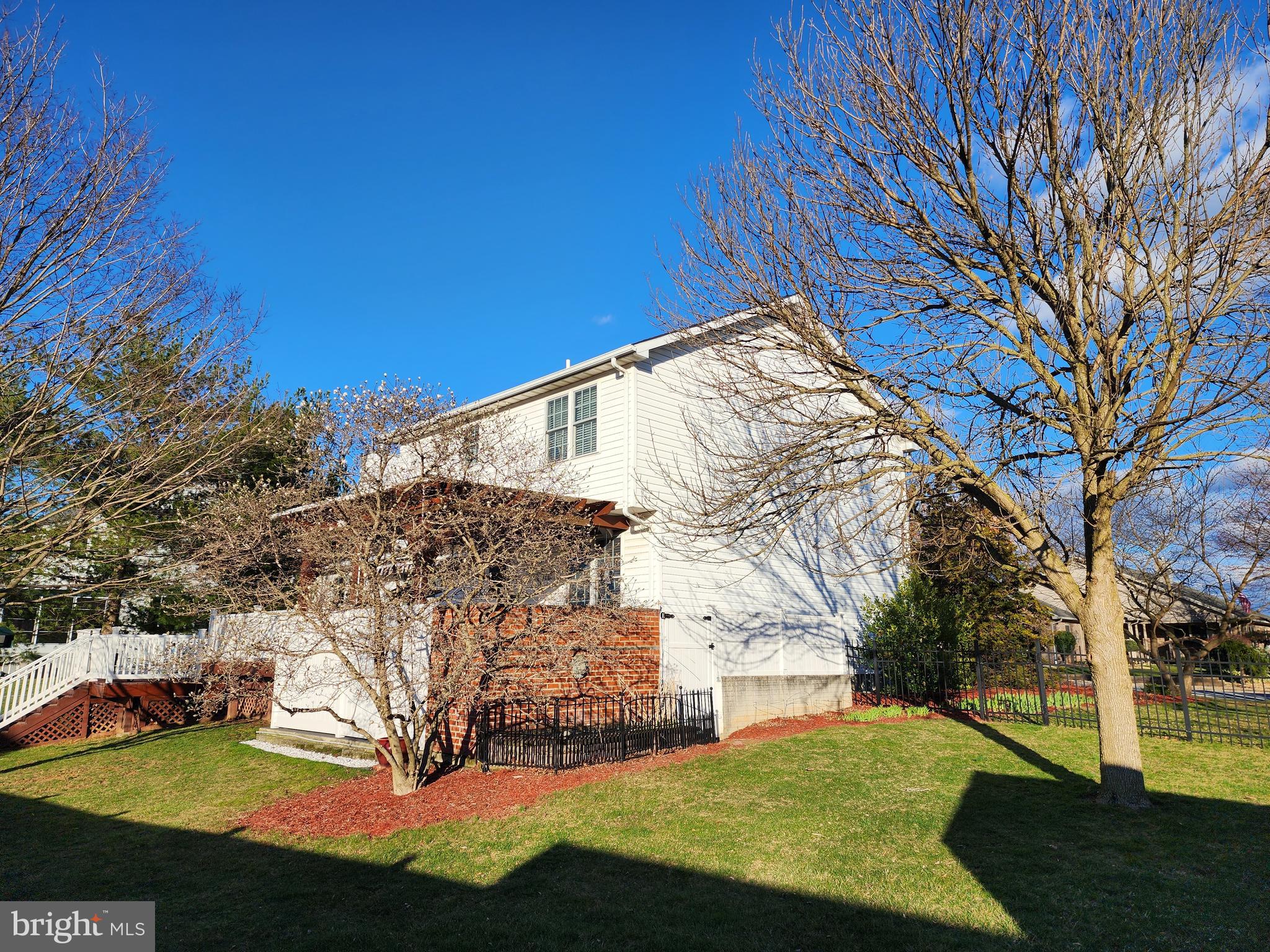 NORTH END - Residential