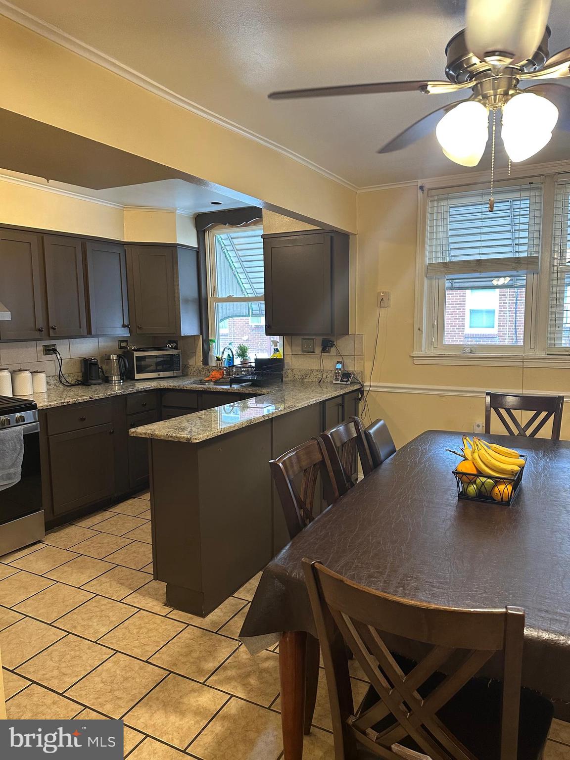 OXFORD CIRCLE - Residential