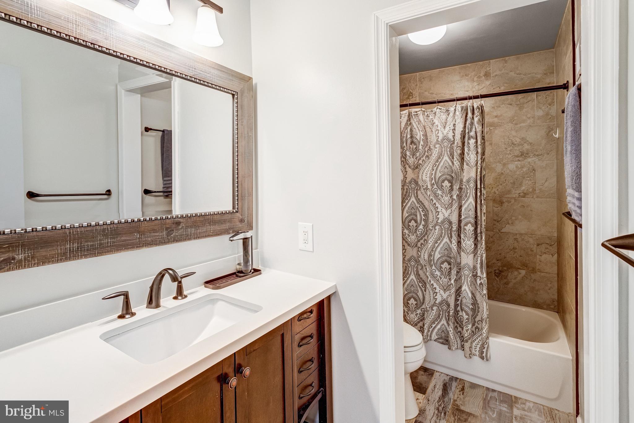 MONTCLAIR ST2 - Residential