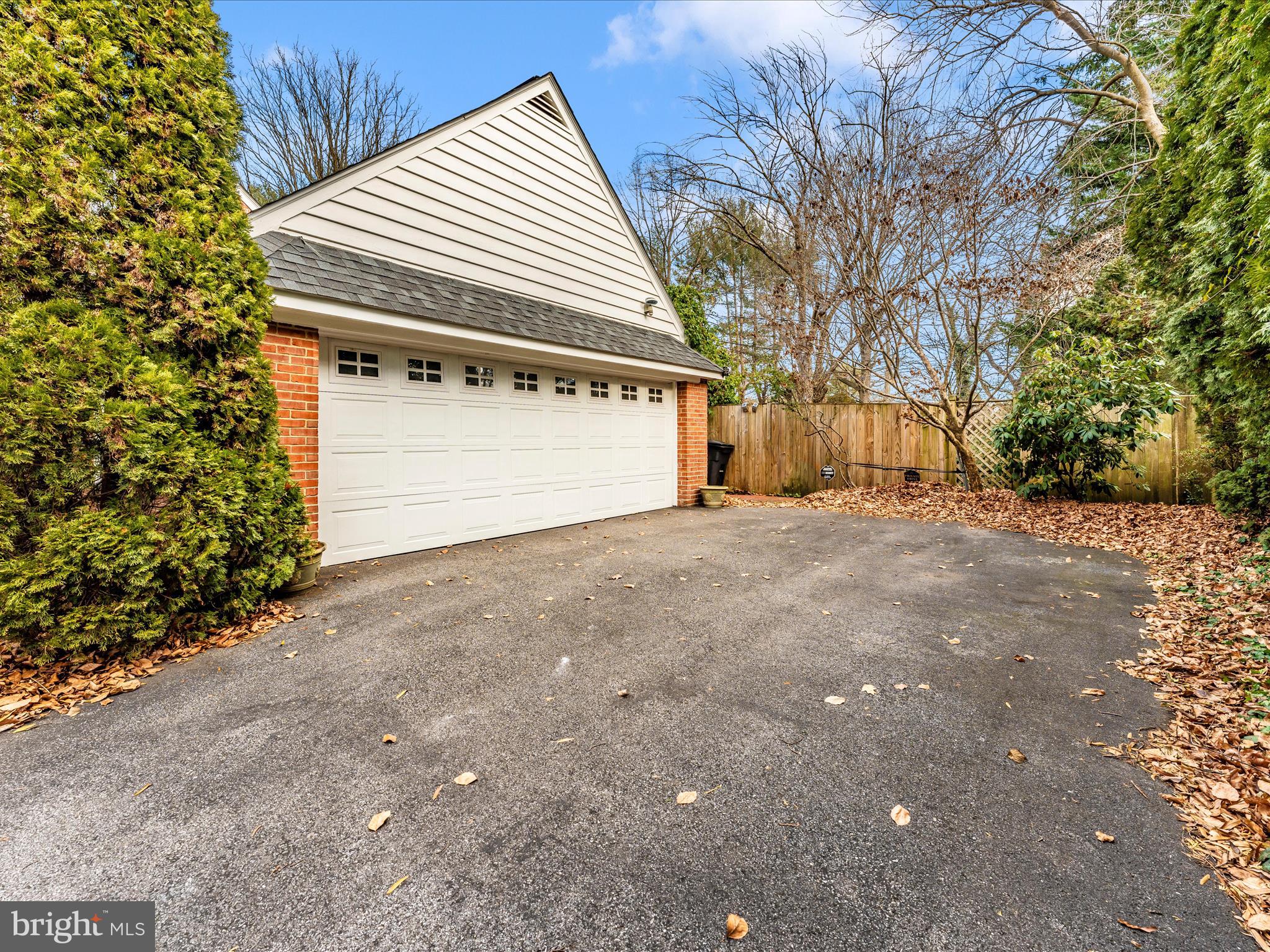 SPRING VALLEY - Residential