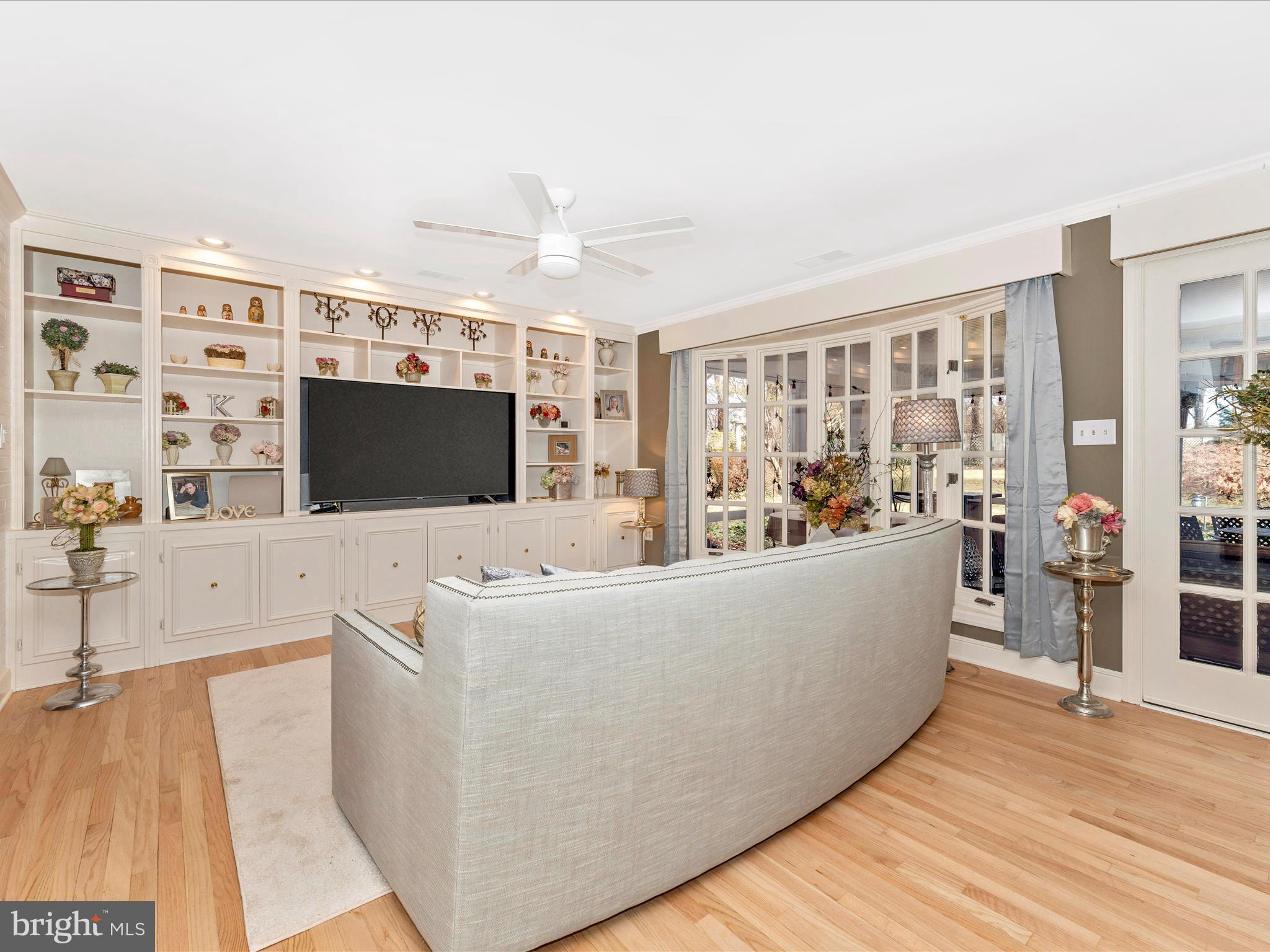 SPRING VALLEY - Residential