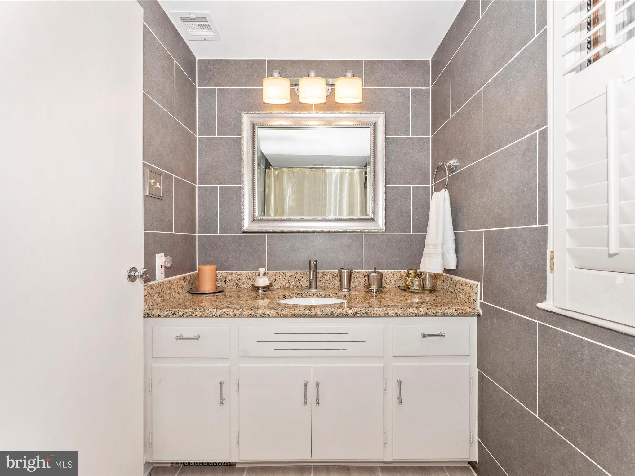 SPRING VALLEY - Residential