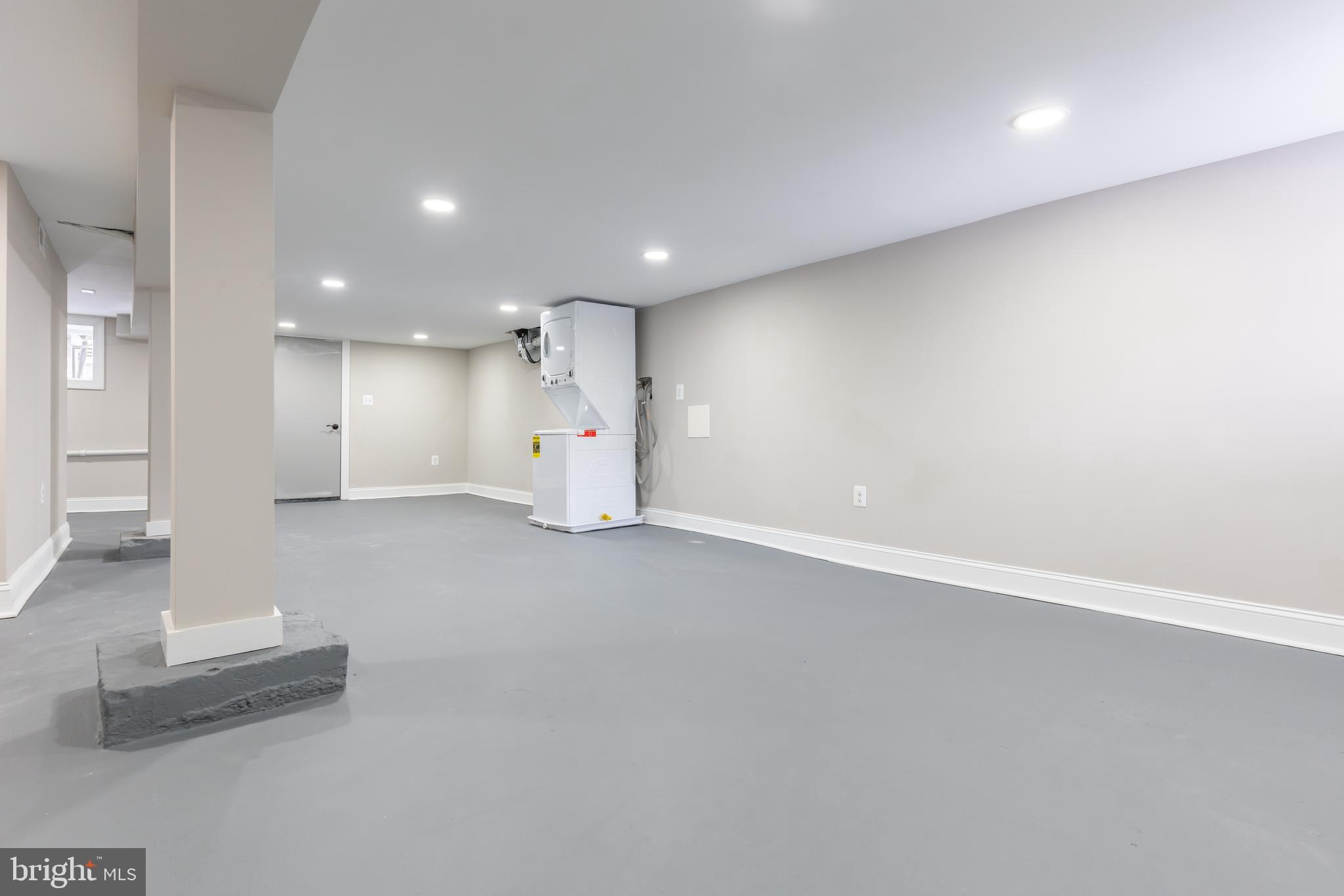 PARK CIRCLE - Residential