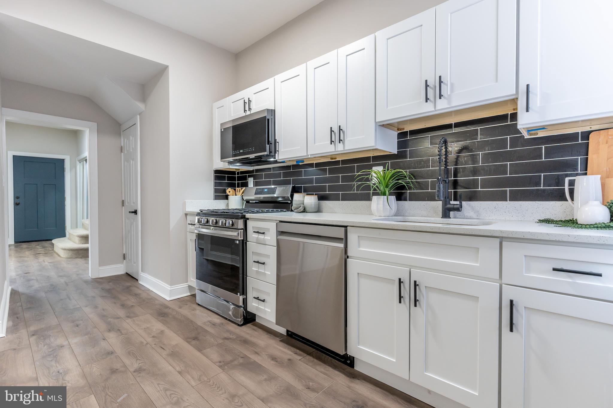 PARK CIRCLE - Residential