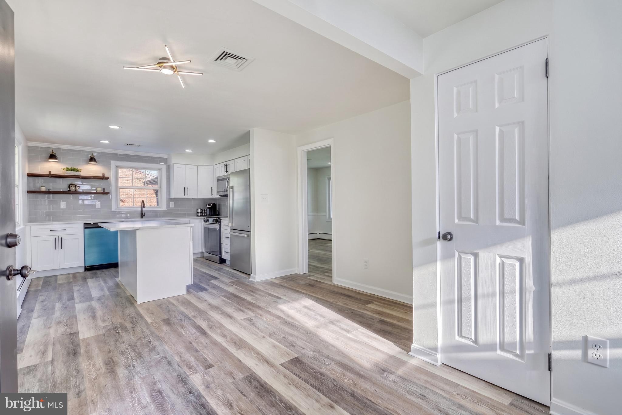 CAMP HILL - Residential