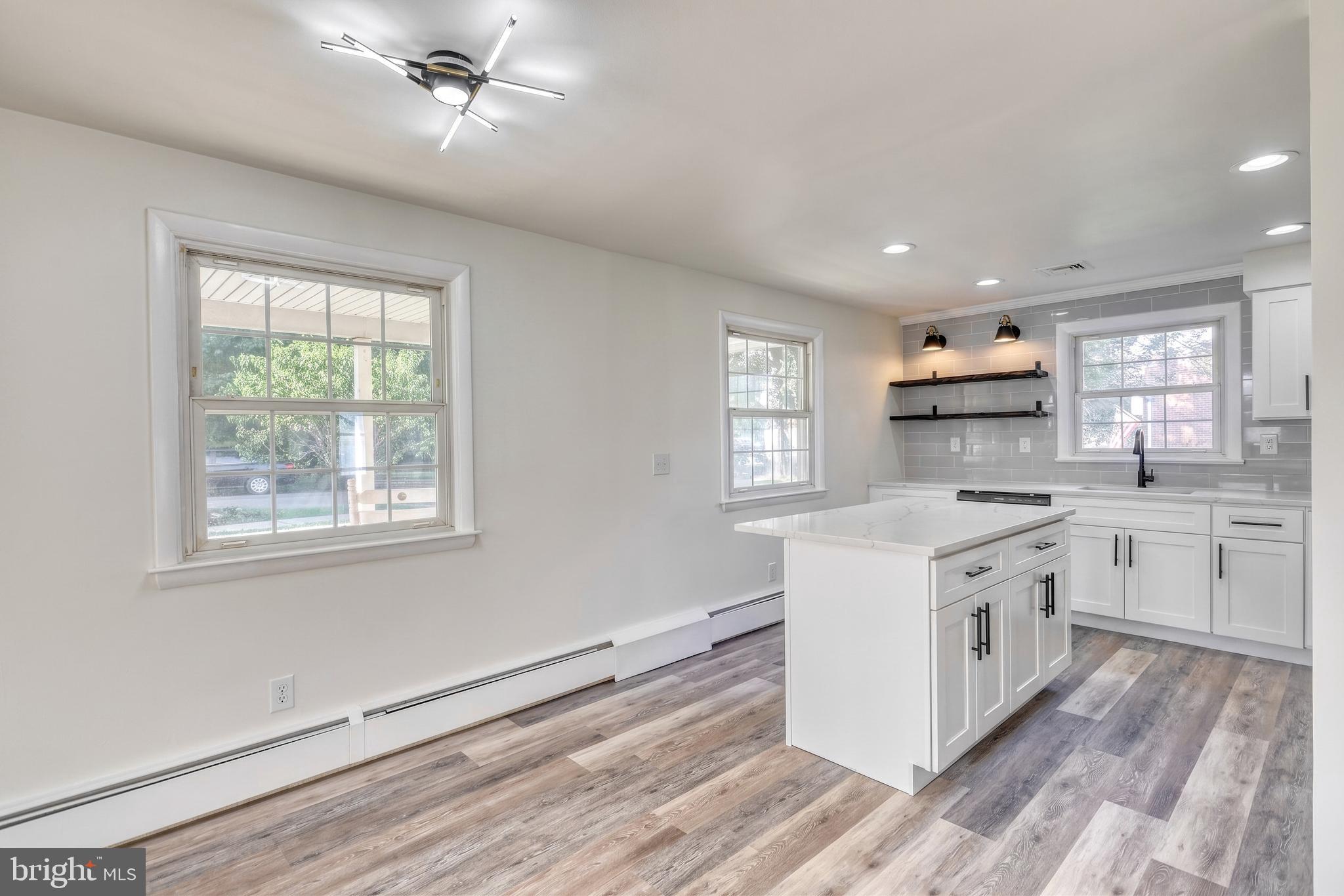 CAMP HILL - Residential