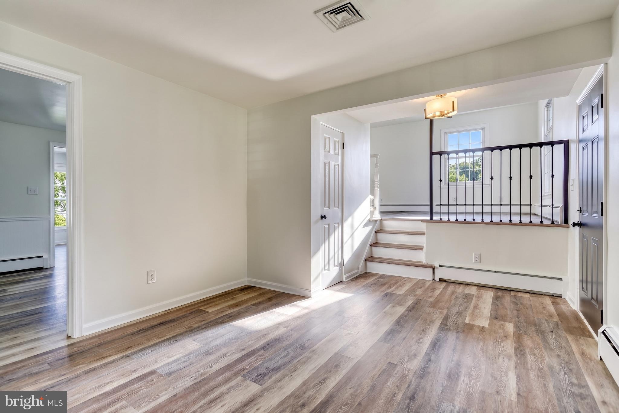 CAMP HILL - Residential