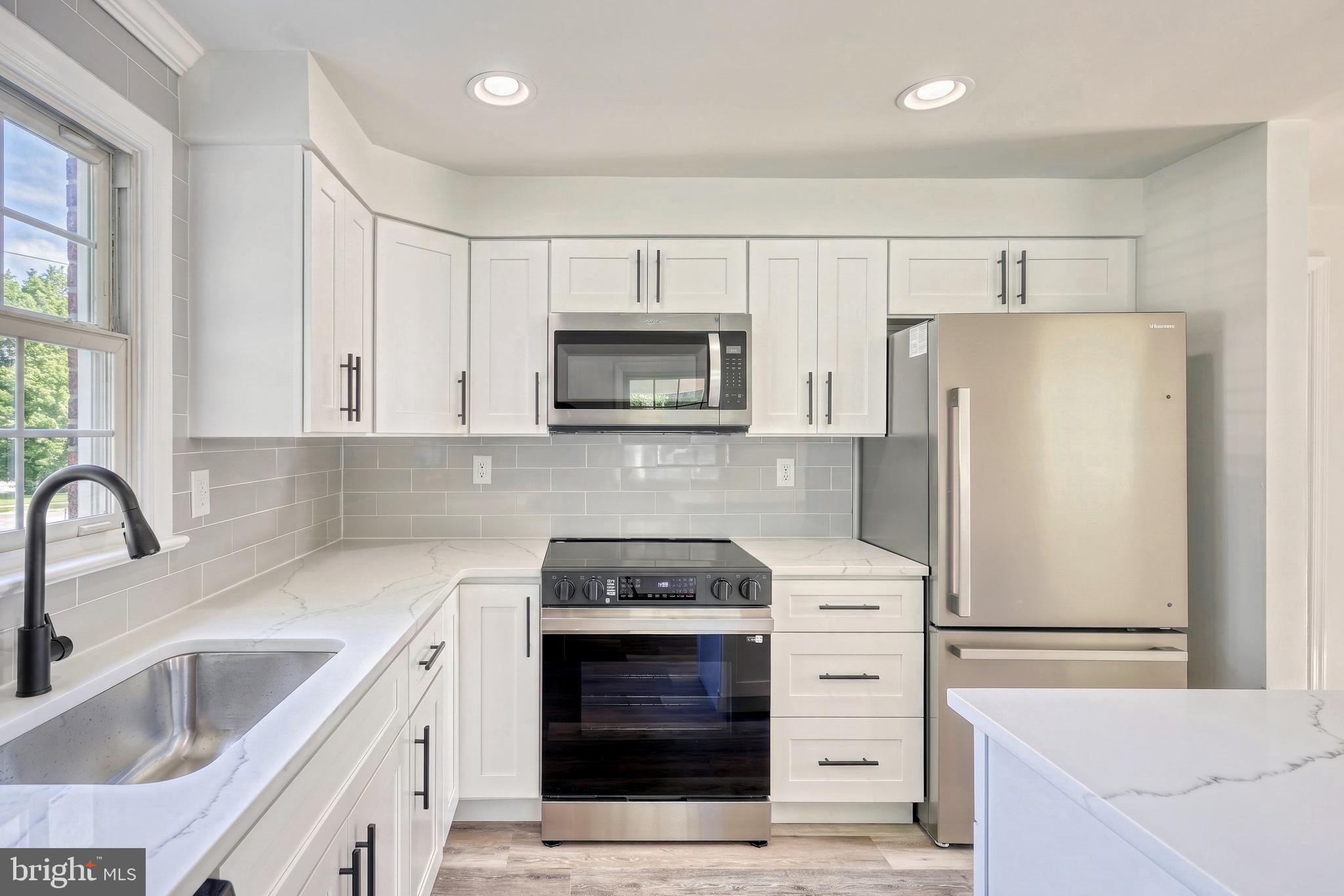CAMP HILL - Residential