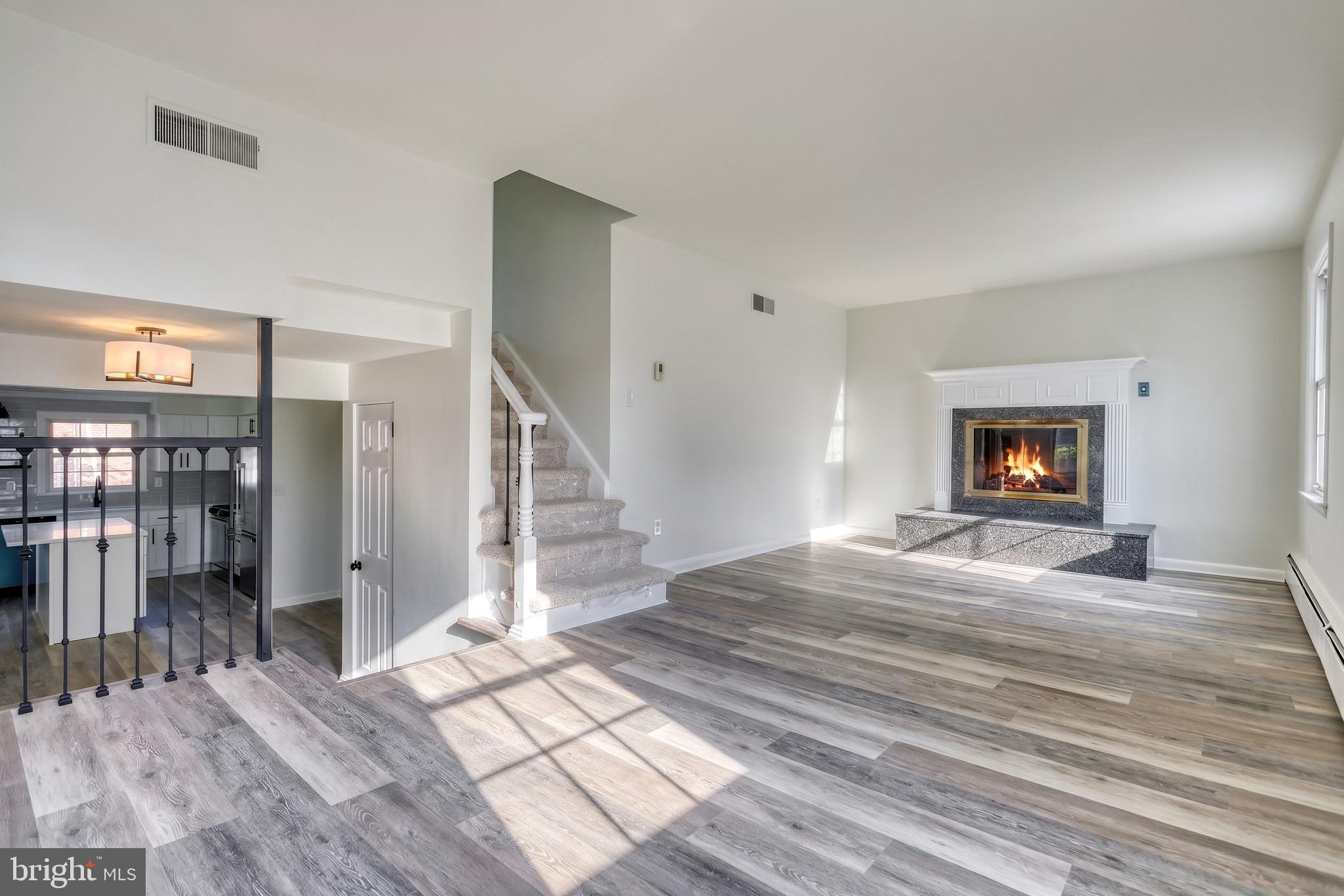 CAMP HILL - Residential