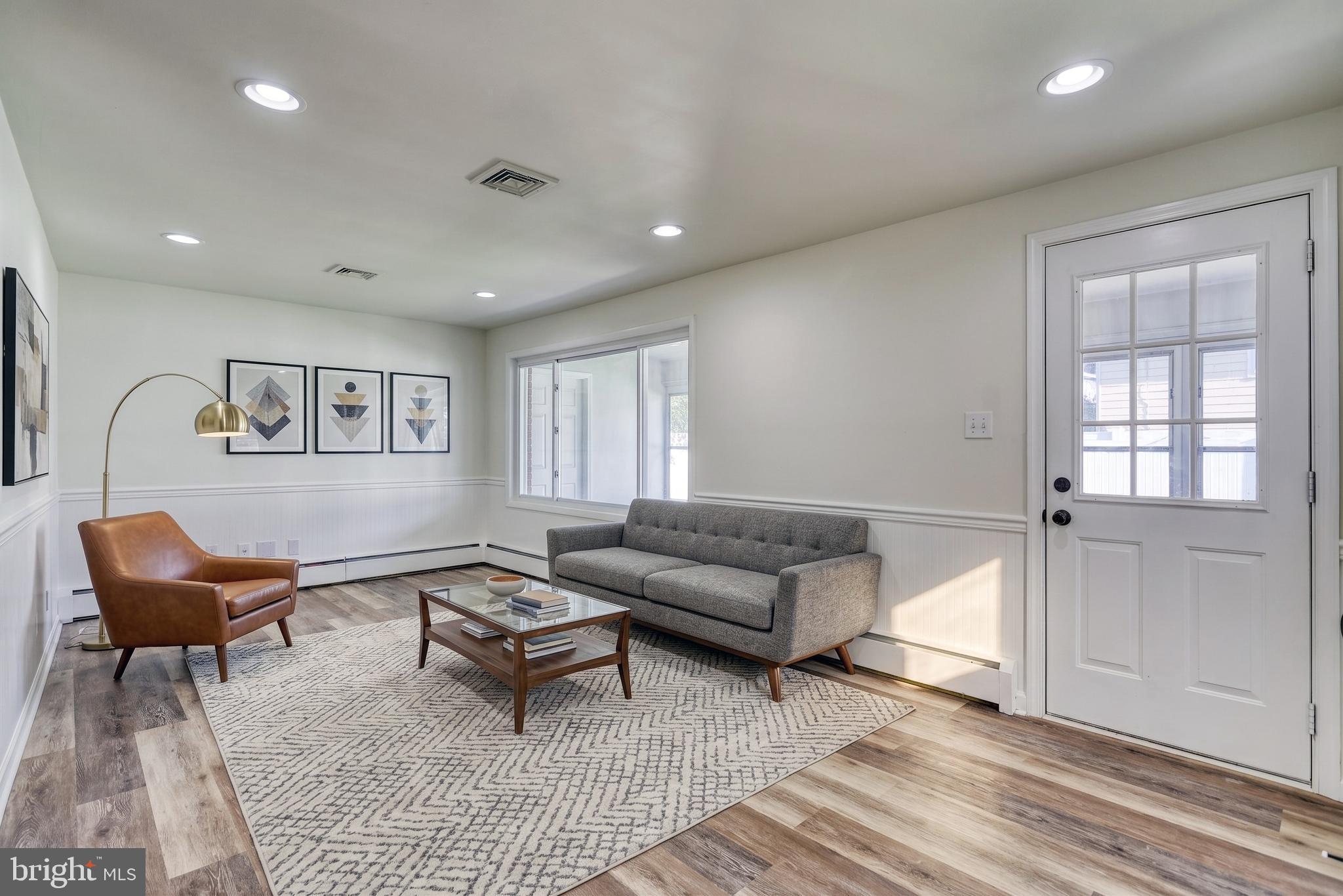 CAMP HILL - Residential