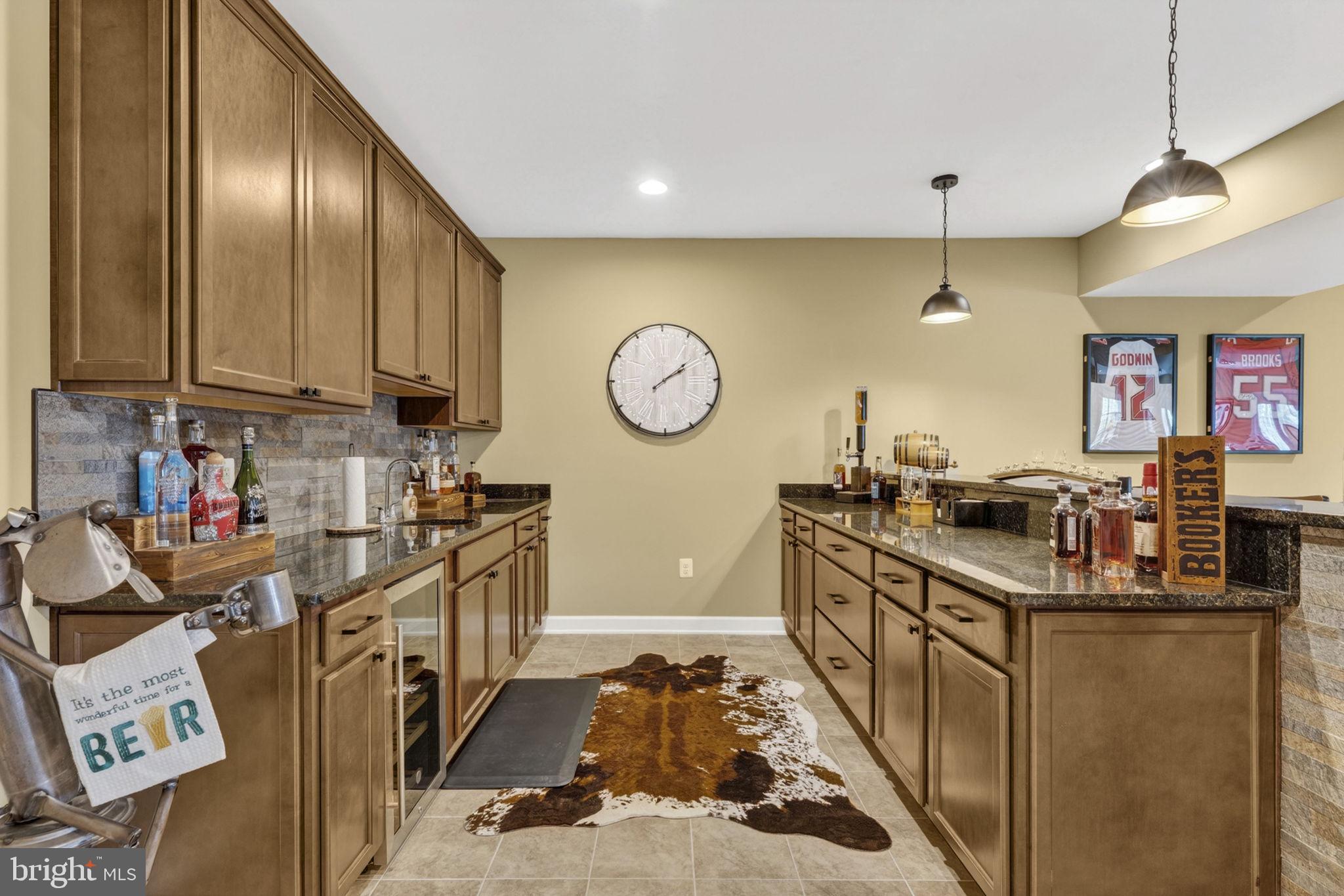 LOVETTSVILLE - Residential