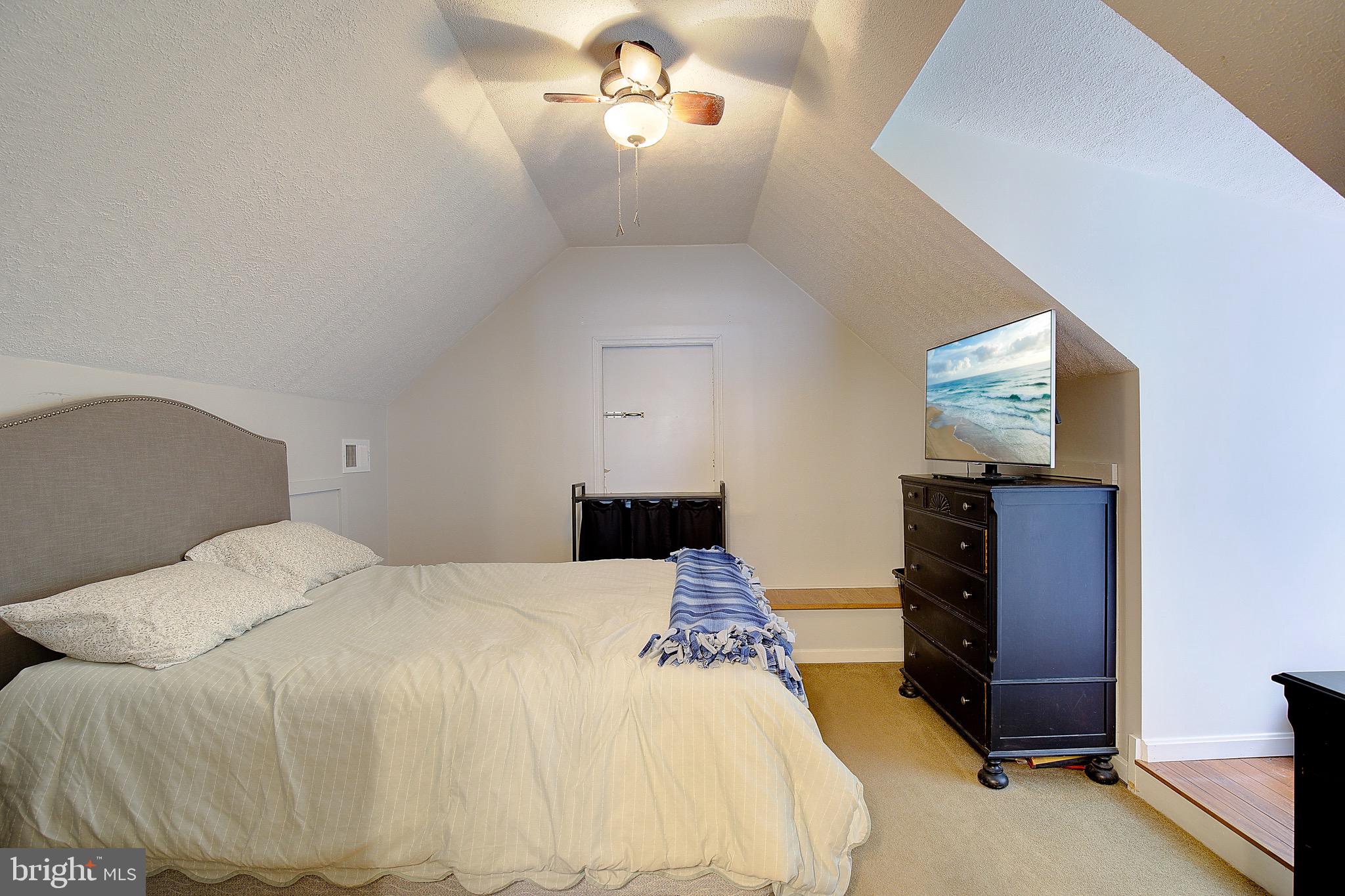 CHESAPEAKE HEIGHTS - Residential