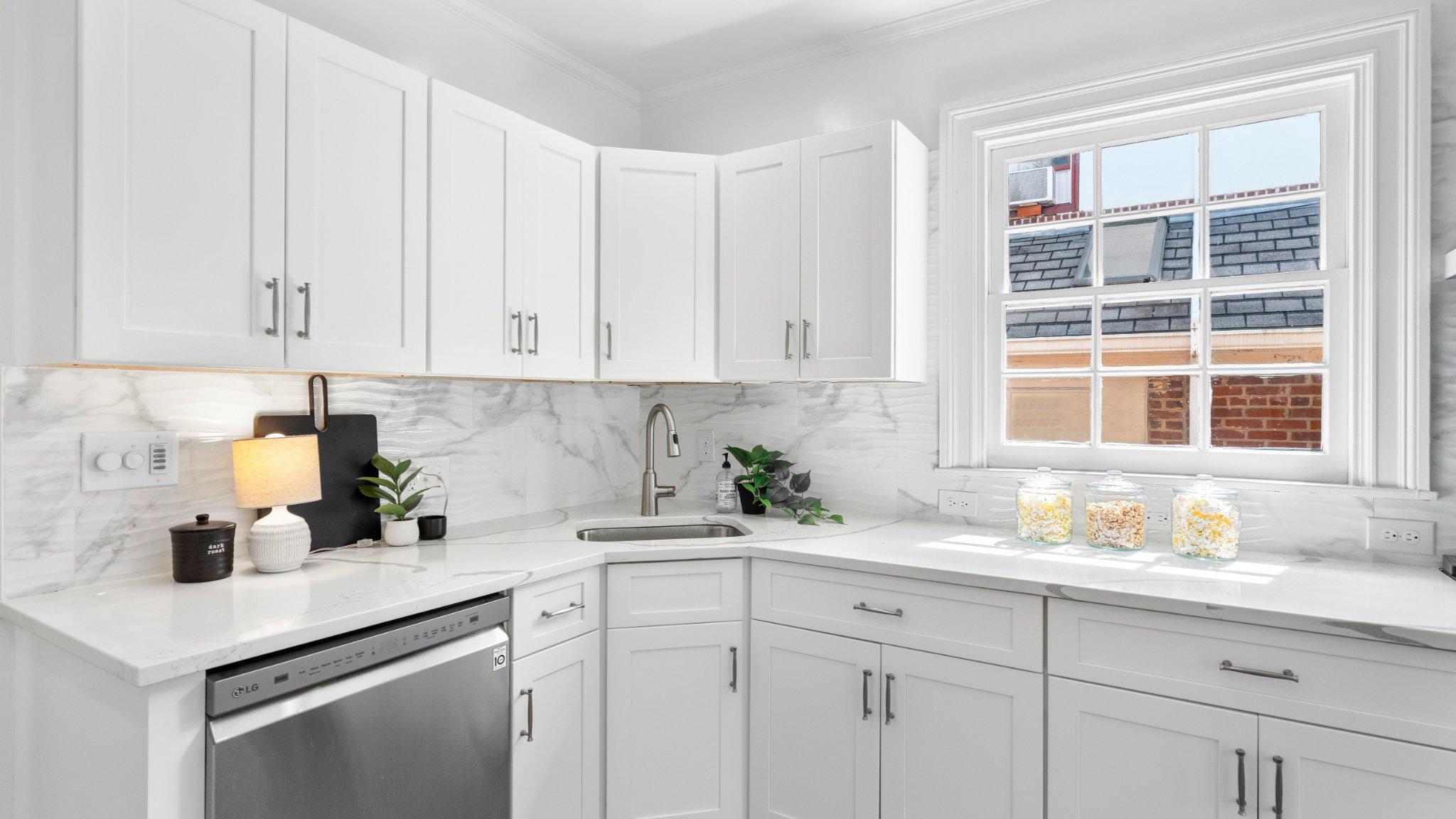 ROLAND PARK - Residential